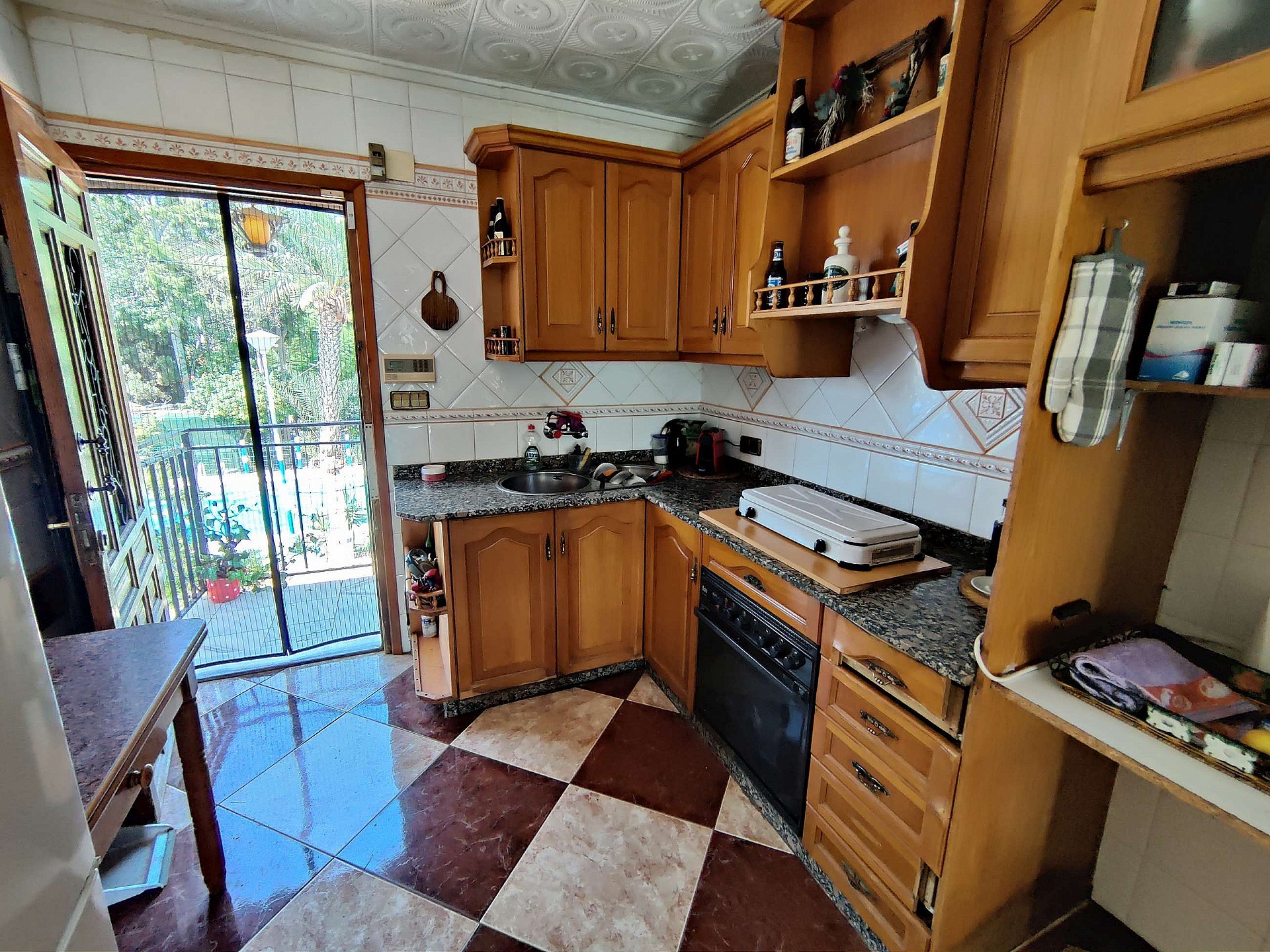 Resale - 3 Bedroom 2 Bathroom Country house in Crevillente - - Alicante Resale - 3 Bedroom 2 Bathroom Country house in Crevillente - - Alicante