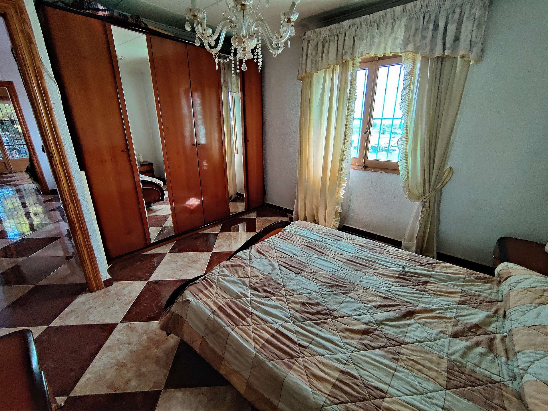 Resale - 3 Bedroom 2 Bathroom Country house in Crevillente - - Alicante Resale - 3 Bedroom 2 Bathroom Country house in Crevillente - - Alicante