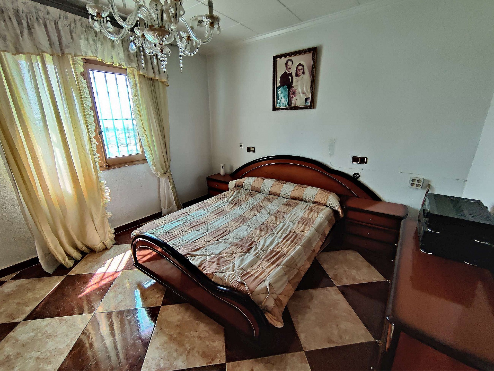 Resale - 3 Bedroom 2 Bathroom Country house in Crevillente - - Alicante Resale - 3 Bedroom 2 Bathroom Country house in Crevillente - - Alicante