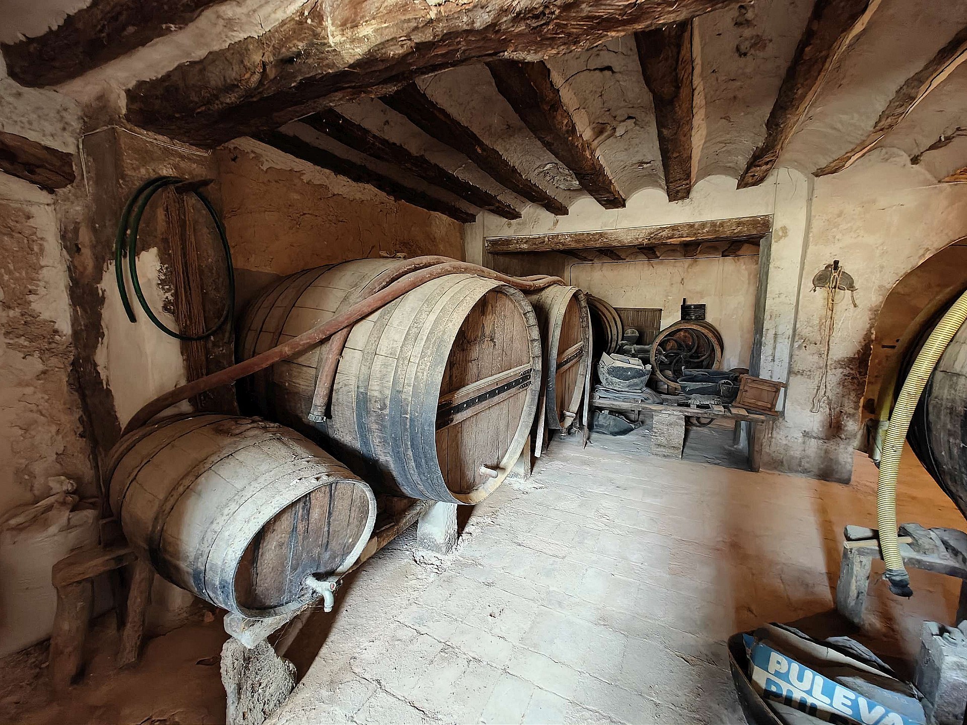 Resale - 6 Bedroom Country house in Pinoso - - Alicante Resale - 6 Bedroom Country house in Pinoso - - Alicante