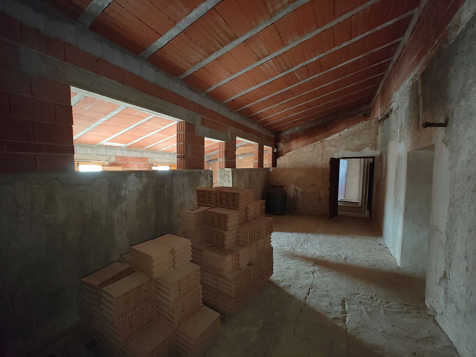 Resale - 6 Bedroom Country house in Pinoso - - Alicante Resale - 6 Bedroom Country house in Pinoso - - Alicante