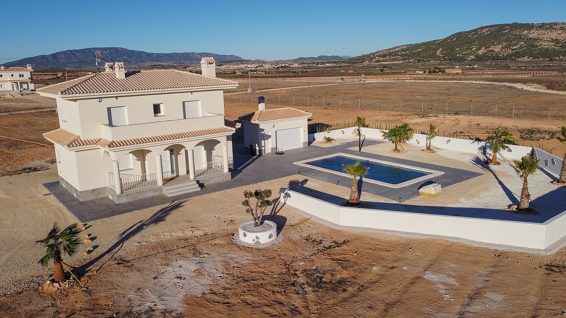 Resale - 3 Bedroom 3 Bathroom Villa in Pinoso - - Alicante Resale - 3 Bedroom 3 Bathroom Villa in Pinoso - - Alicante