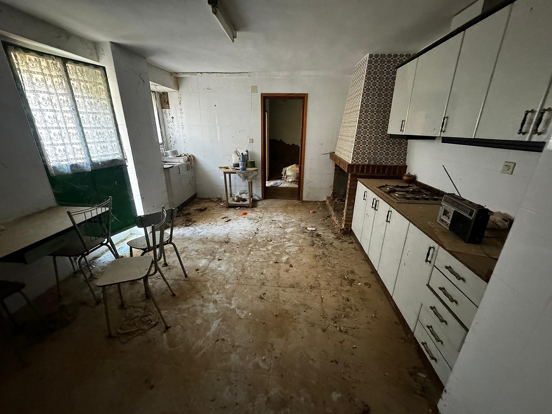 Resale - 6 Bedroom 2 Bathroom Country house in Yecla - - Murcia Resale - 6 Bedroom 2 Bathroom Country house in Yecla - - Murcia