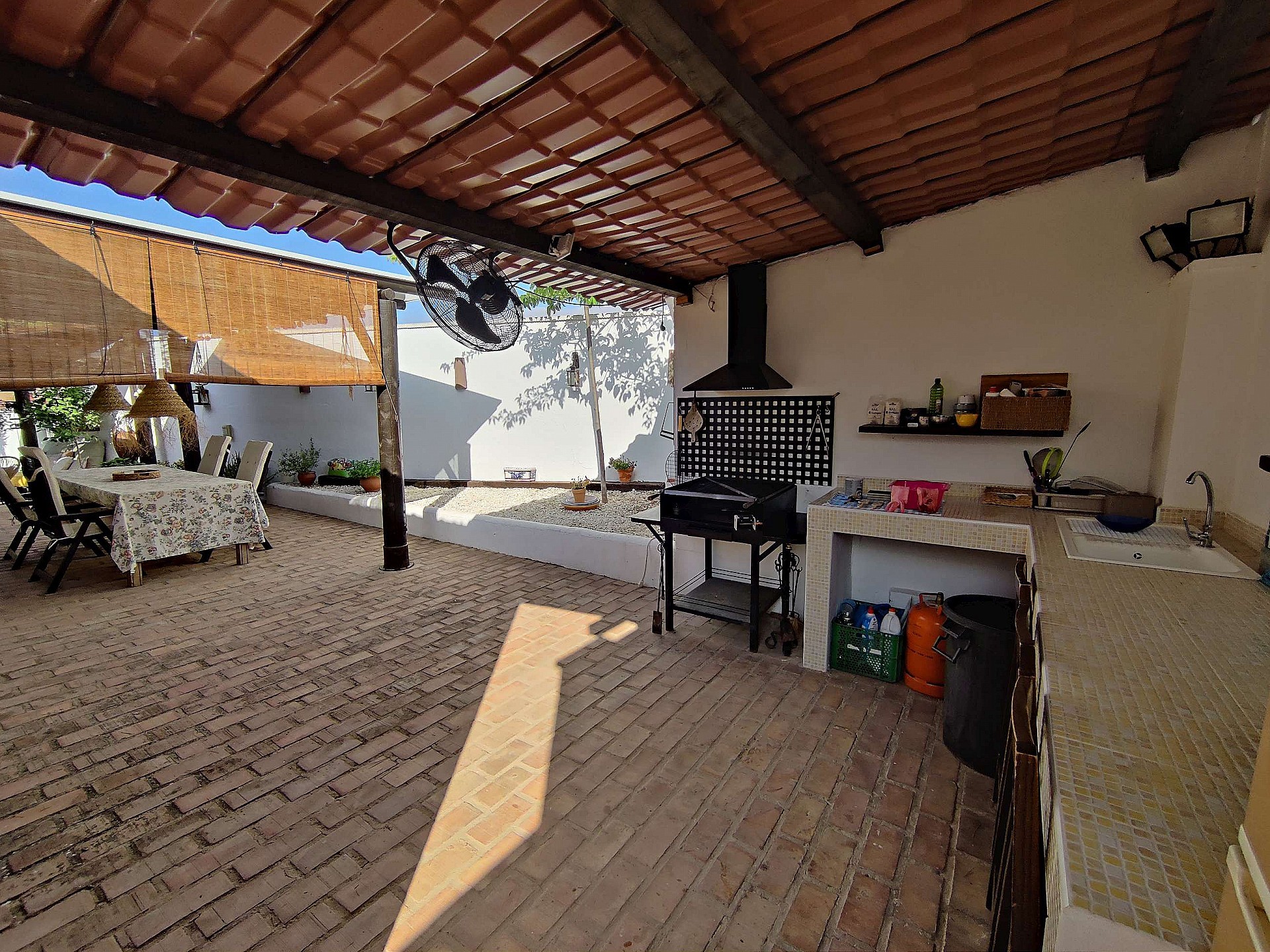 Resale - 3 Bedroom 2 Bathroom Villa in Monovar - - Alicante Resale - 3 Bedroom 2 Bathroom Villa in Monovar - - Alicante