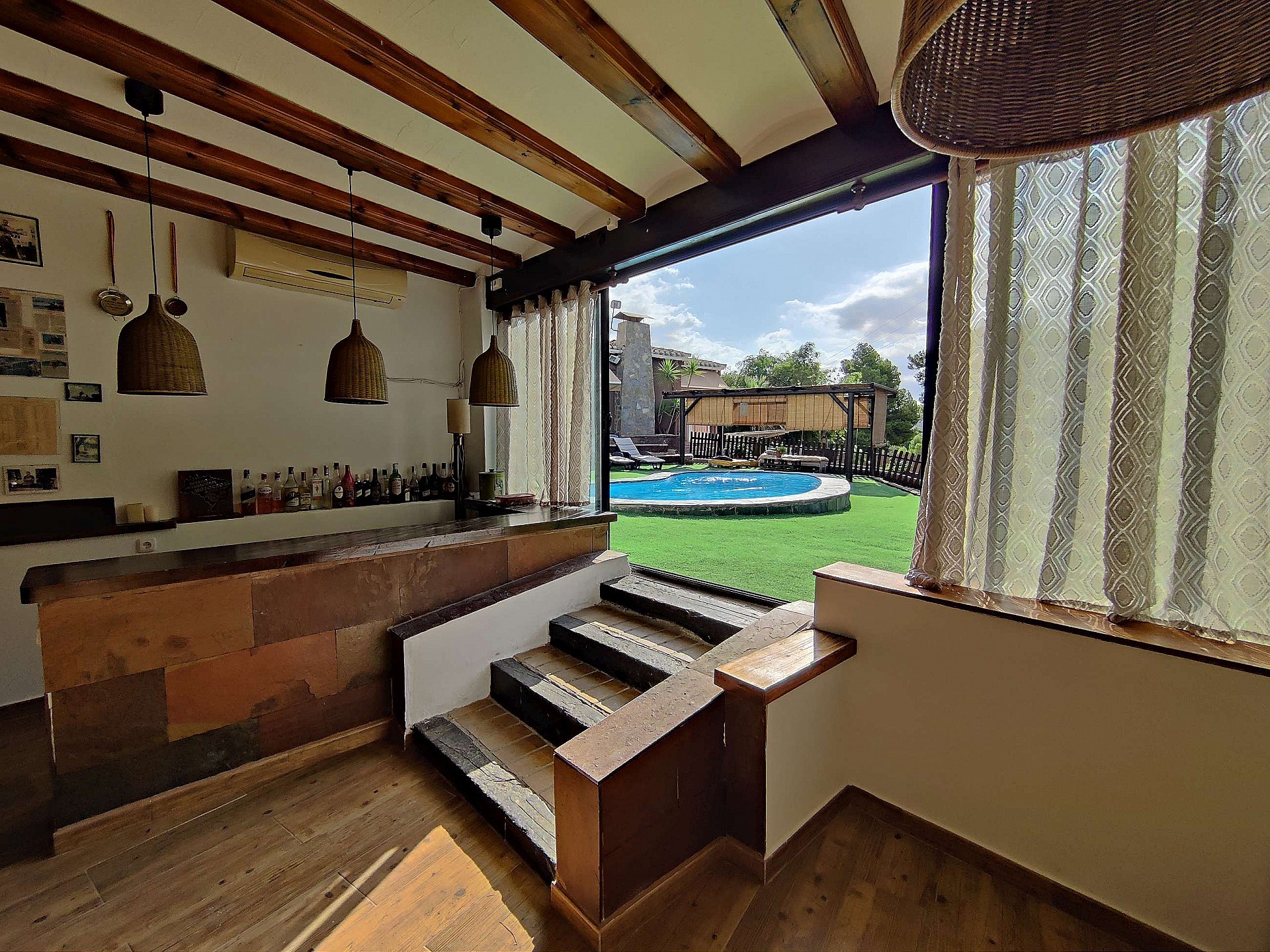 Resale - 3 Bedroom 2 Bathroom Villa in Monovar - - Alicante Resale - 3 Bedroom 2 Bathroom Villa in Monovar - - Alicante