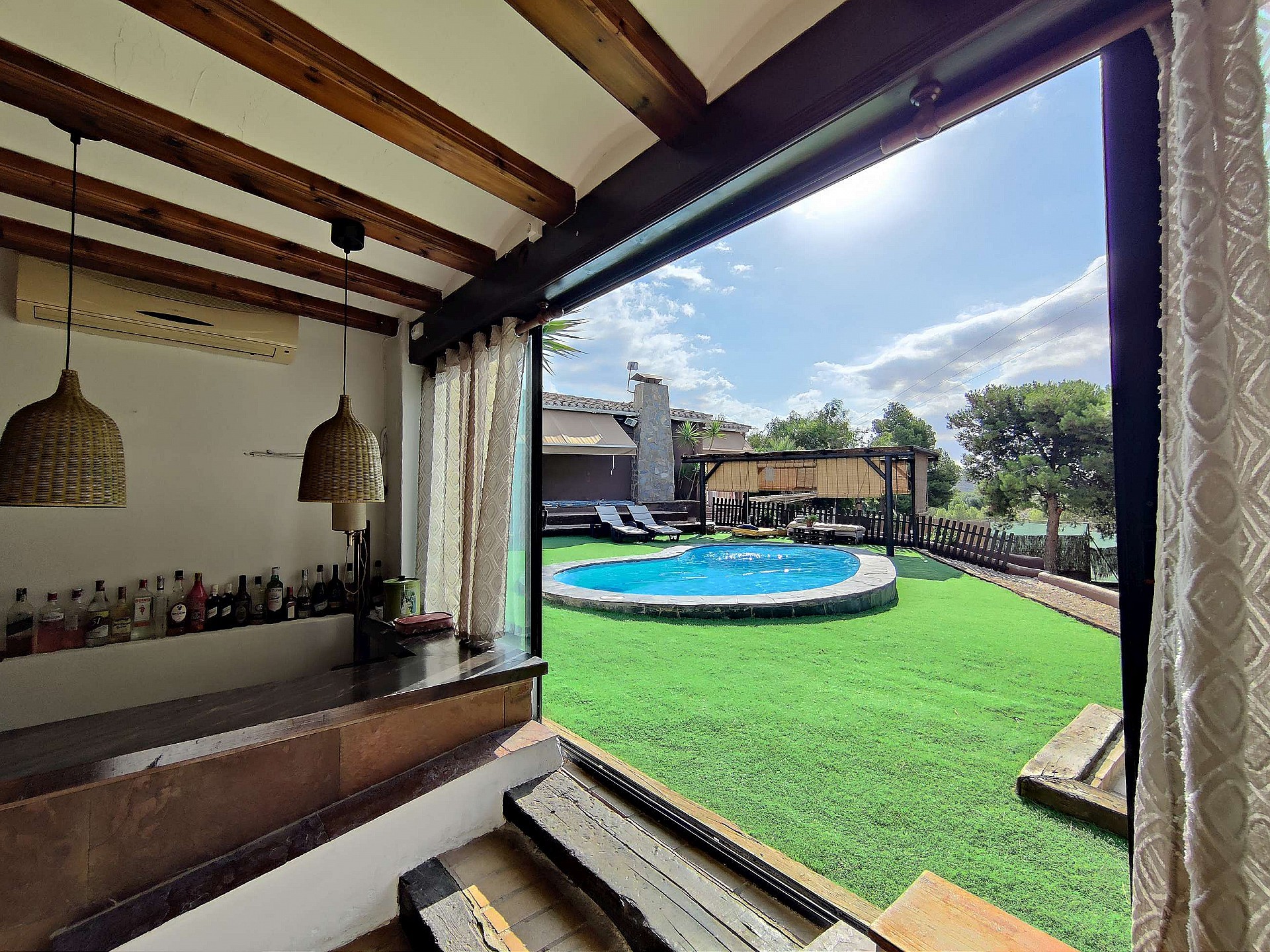Resale - 3 Bedroom 2 Bathroom Villa in Monovar - - Alicante Resale - 3 Bedroom 2 Bathroom Villa in Monovar - - Alicante