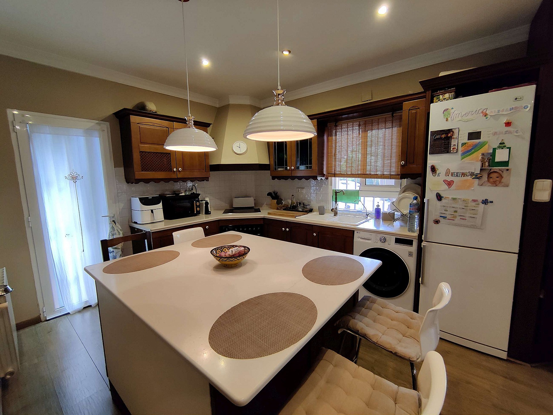 Resale - 3 Bedroom 2 Bathroom Villa in Monovar - - Alicante Resale - 3 Bedroom 2 Bathroom Villa in Monovar - - Alicante