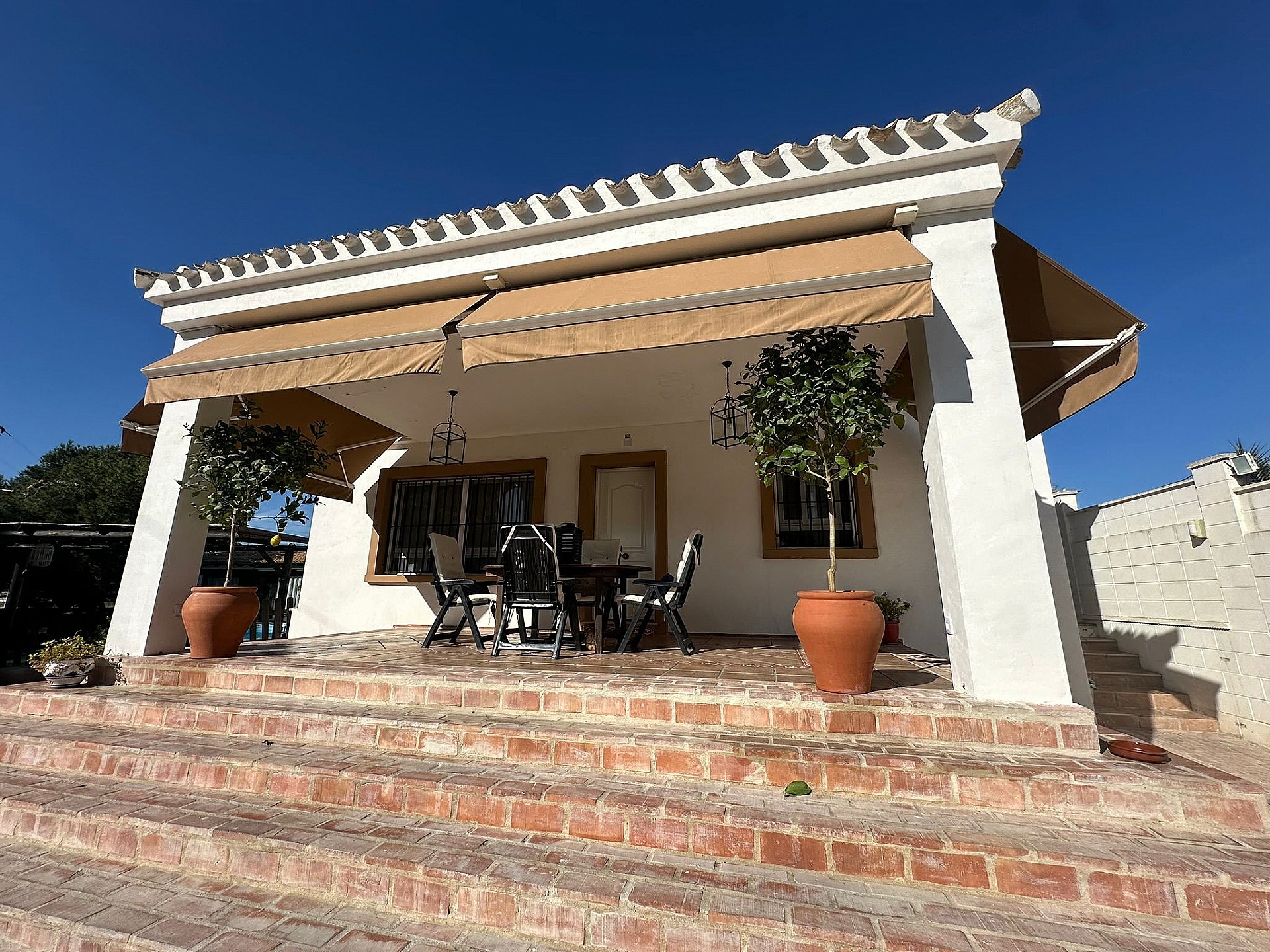 Resale - 3 Bedroom 2 Bathroom Villa in Monovar - - Alicante Resale - 3 Bedroom 2 Bathroom Villa in Monovar - - Alicante