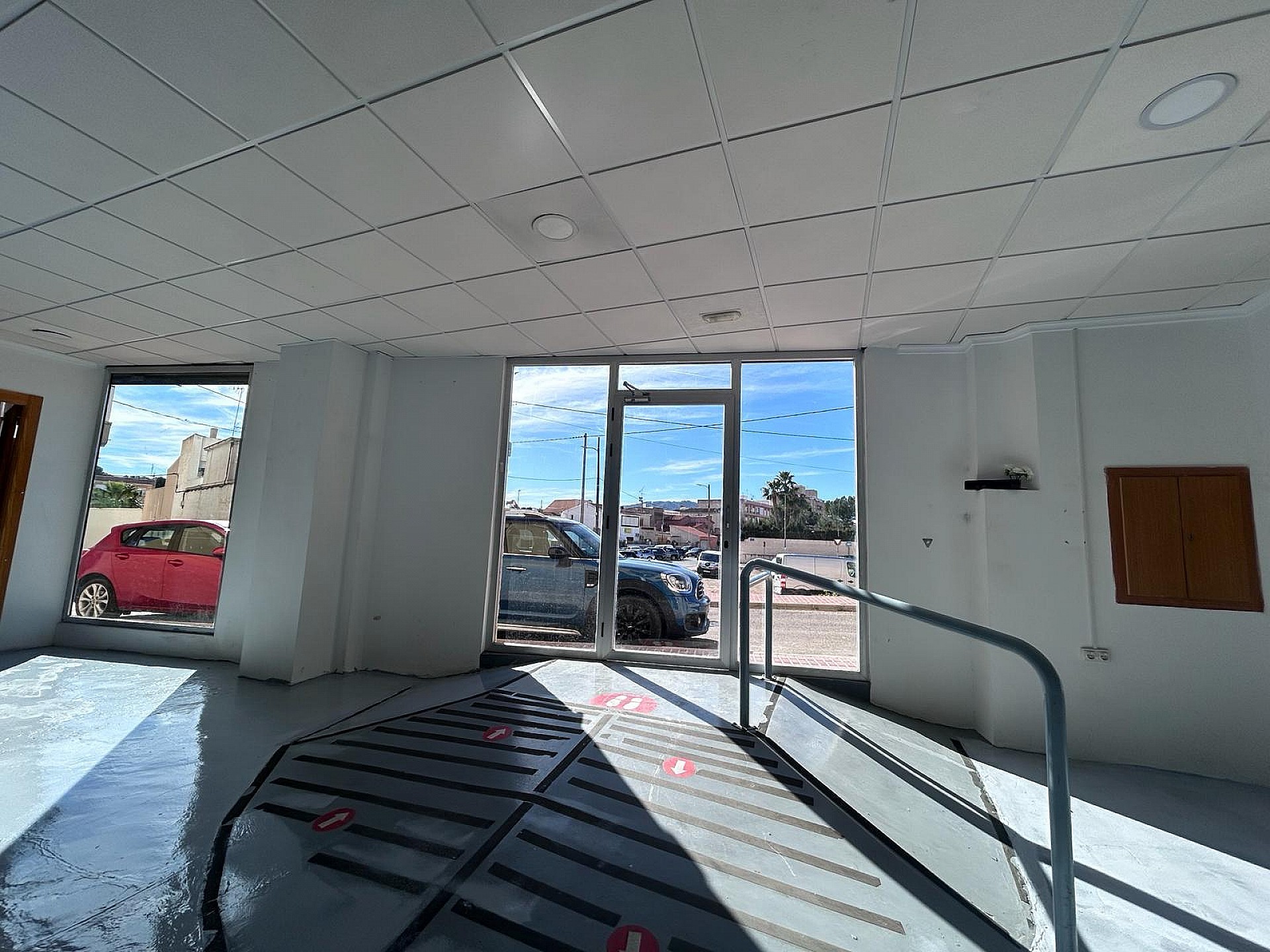 Resale - 1 Bathroom Commercial in Monovar - - Alicante Resale - 1 Bathroom Commercial in Monovar - - Alicante