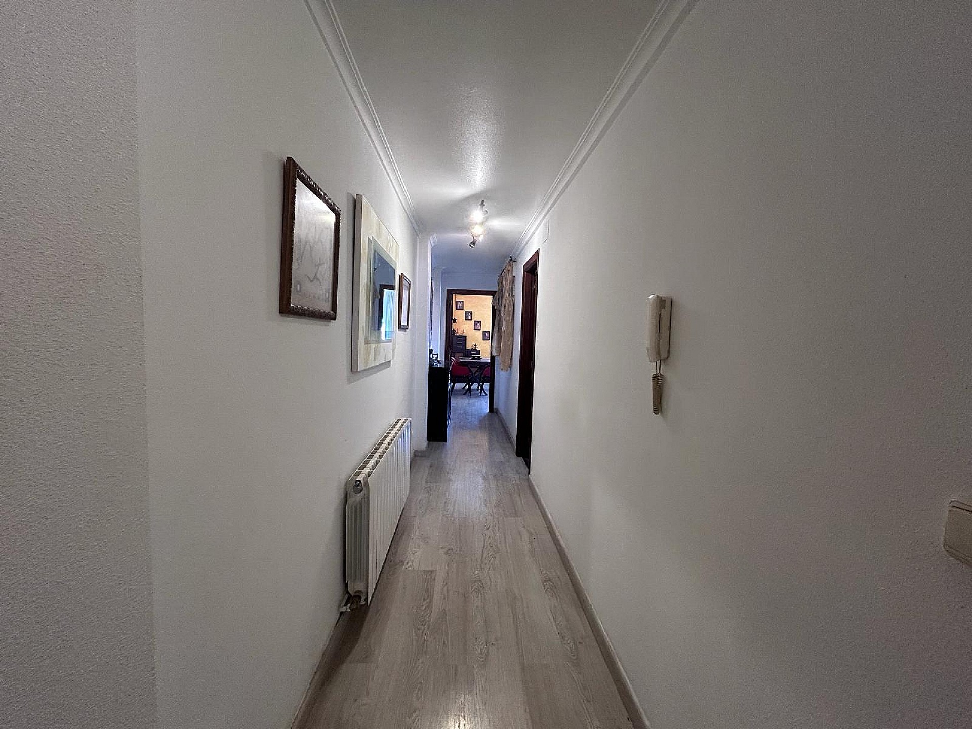 Resale - 4 Bedroom 3 Bathroom Semi-detached in Monovar - - Alicante Resale - 4 Bedroom 3 Bathroom Semi-detached in Monovar - - Alicante