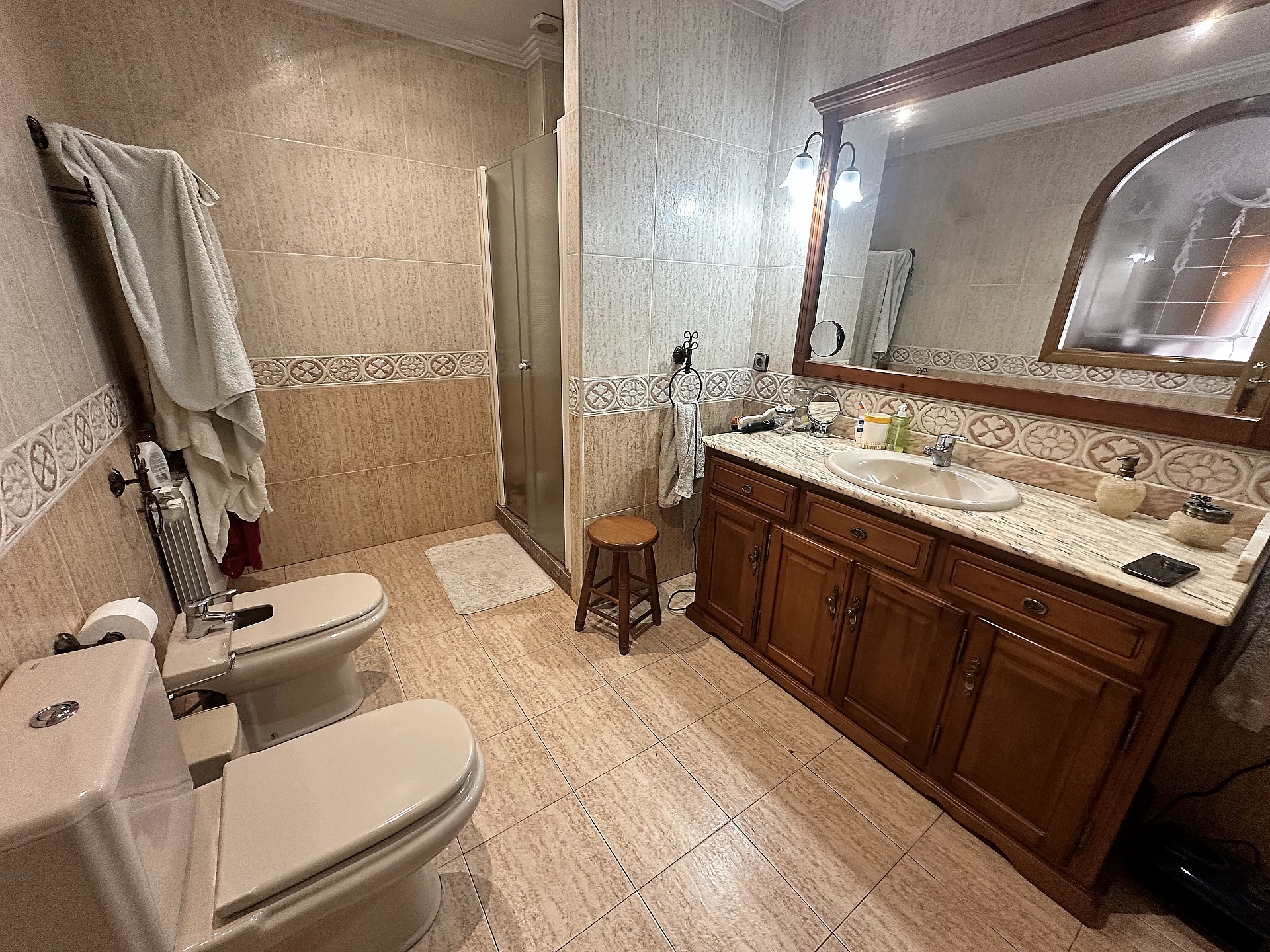 Resale - 7 Bedroom 6 Bathroom Villa in Petrer - - Alicante Resale - 7 Bedroom 6 Bathroom Villa in Petrer - - Alicante