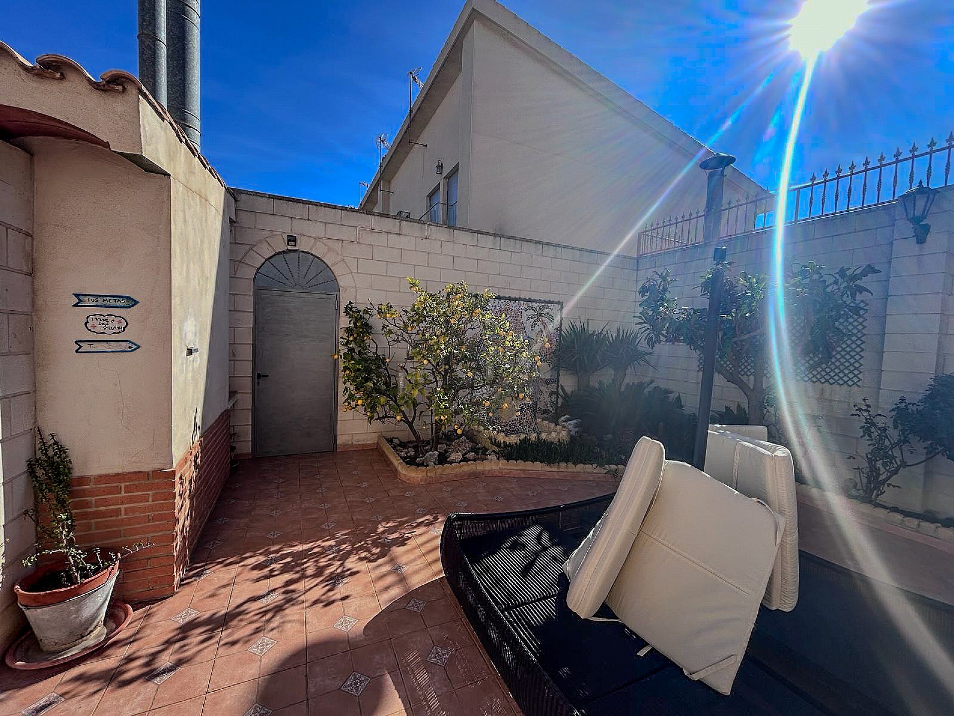 Resale - 7 Bedroom 6 Bathroom Villa in Petrer - - Alicante Resale - 7 Bedroom 6 Bathroom Villa in Petrer - - Alicante