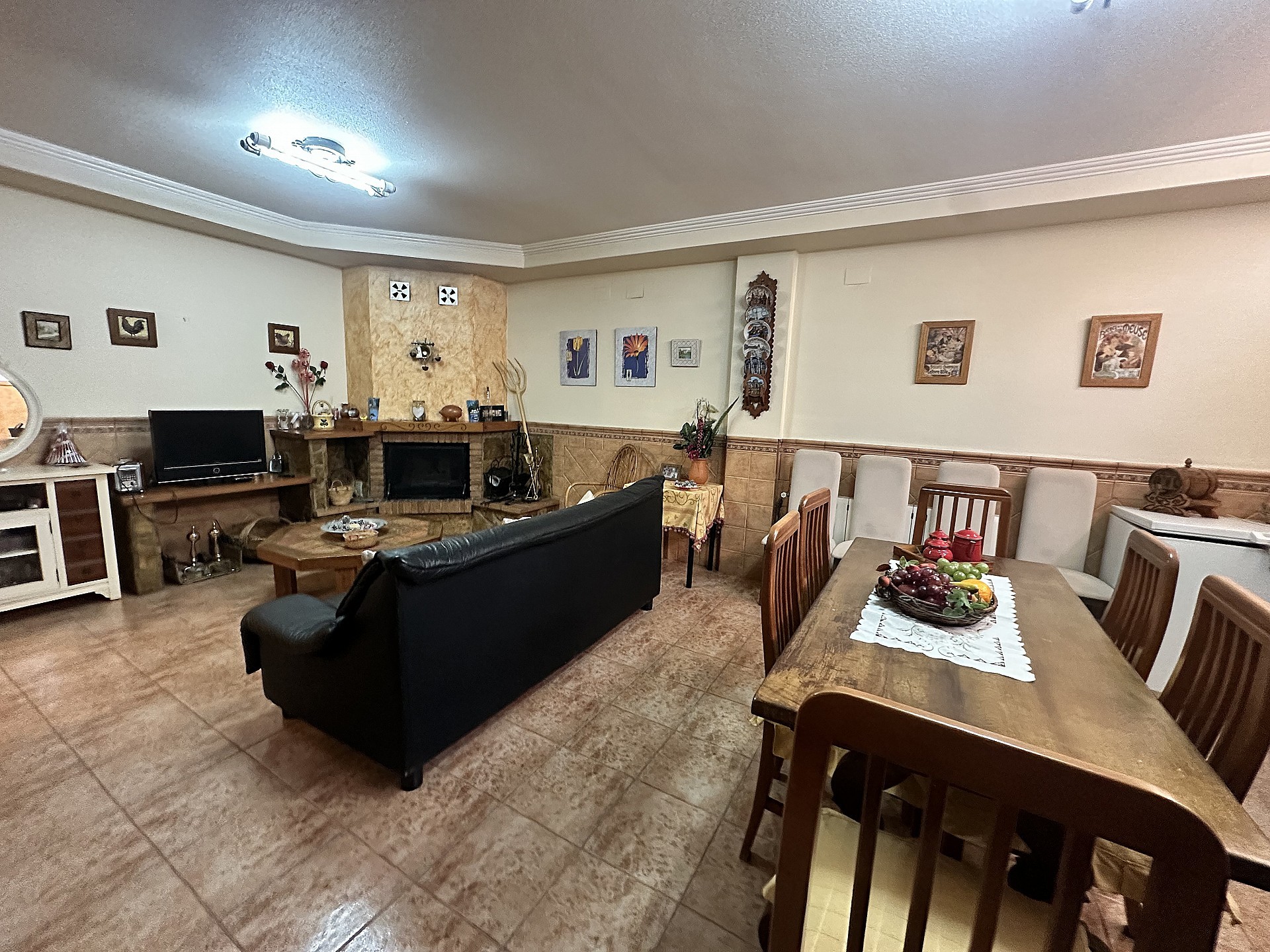 Resale - 7 Bedroom 6 Bathroom Villa in Petrer - - Alicante Resale - 7 Bedroom 6 Bathroom Villa in Petrer - - Alicante