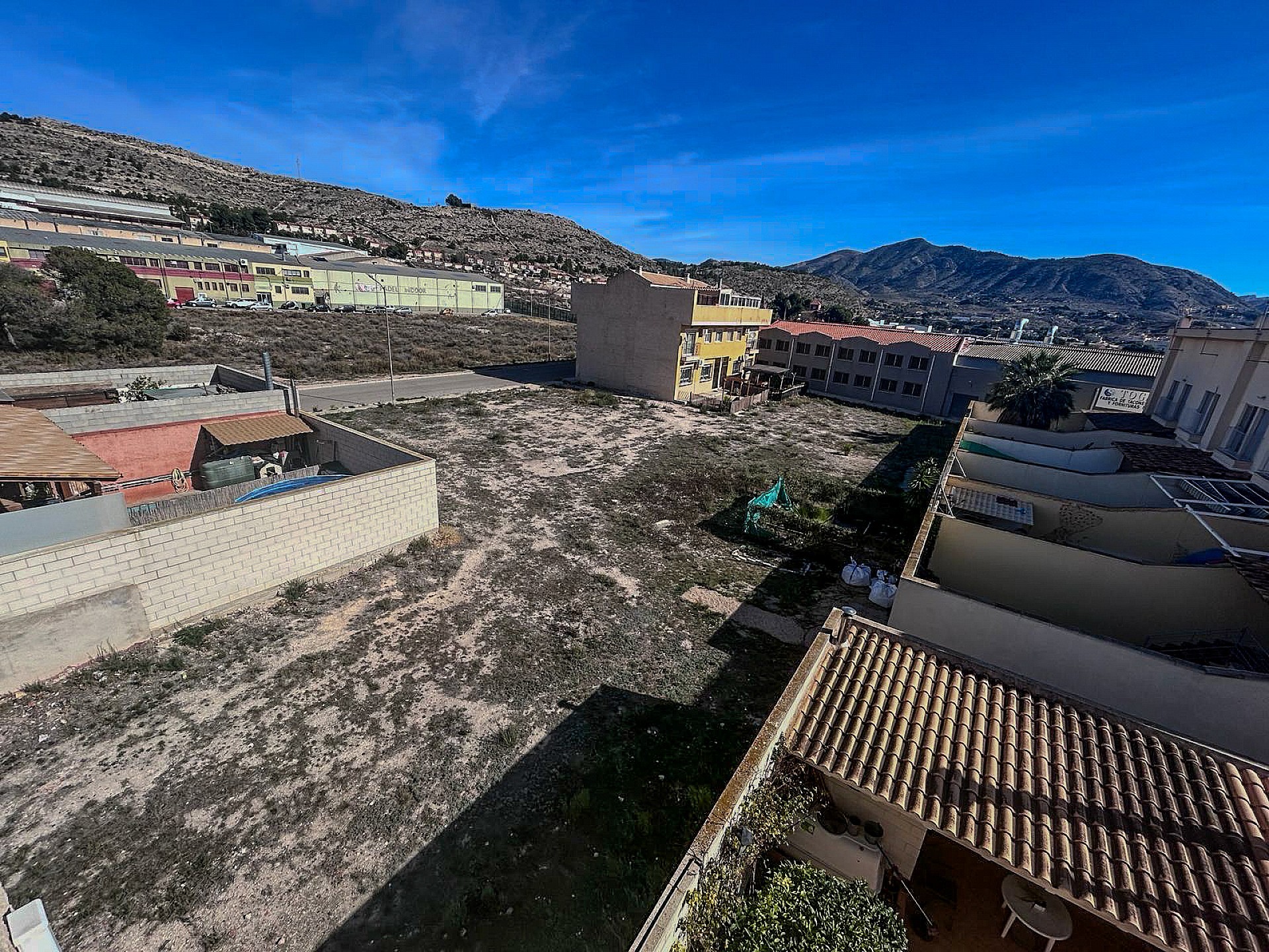 Resale - 7 Bedroom 6 Bathroom Villa in Petrer - - Alicante Resale - 7 Bedroom 6 Bathroom Villa in Petrer - - Alicante