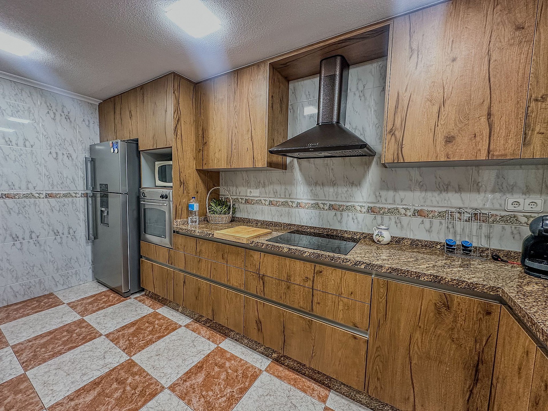 Resale - 5 Bedroom 3 Bathroom Villa in Sax - - Alicante Resale - 5 Bedroom 3 Bathroom Villa in Sax - - Alicante