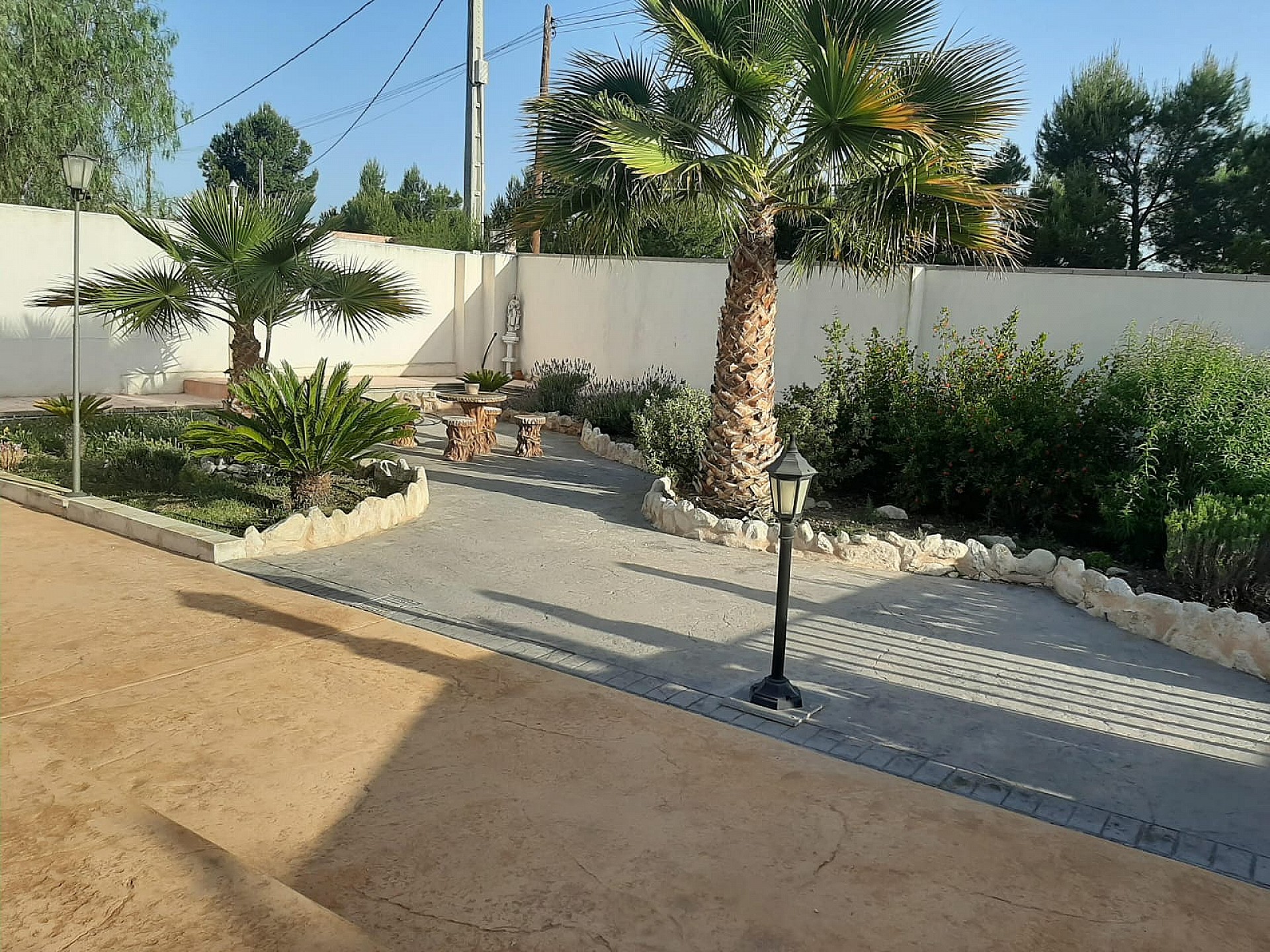 Resale - 5 Bedroom 3 Bathroom Villa in Sax - - Alicante Resale - 5 Bedroom 3 Bathroom Villa in Sax - - Alicante