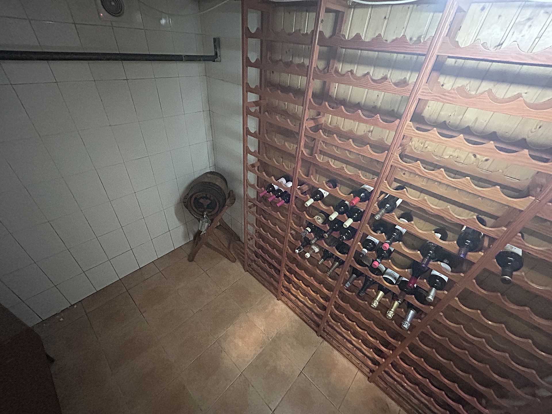 Resale - 5 Bedroom 3 Bathroom Villa in Sax - - Alicante Resale - 5 Bedroom 3 Bathroom Villa in Sax - - Alicante