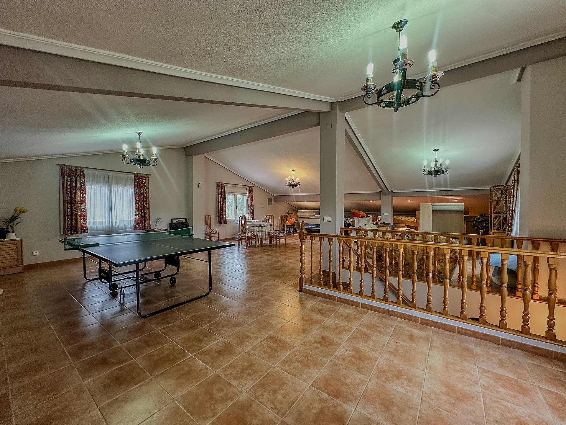 Resale - 5 Bedroom 3 Bathroom Villa in Sax - - Alicante Resale - 5 Bedroom 3 Bathroom Villa in Sax - - Alicante