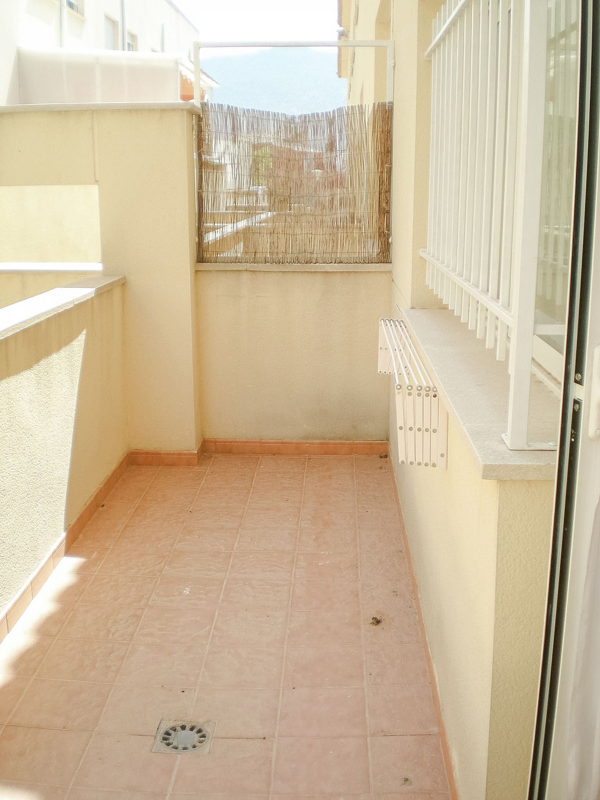 Resale - 3 Bedroom 2 Bathroom Semi-detached in Hondón de las Nieves - - Alicante Resale - 3 Bedroom 2 Bathroom Semi-detached in Hondón de las Nieves - - Alicante