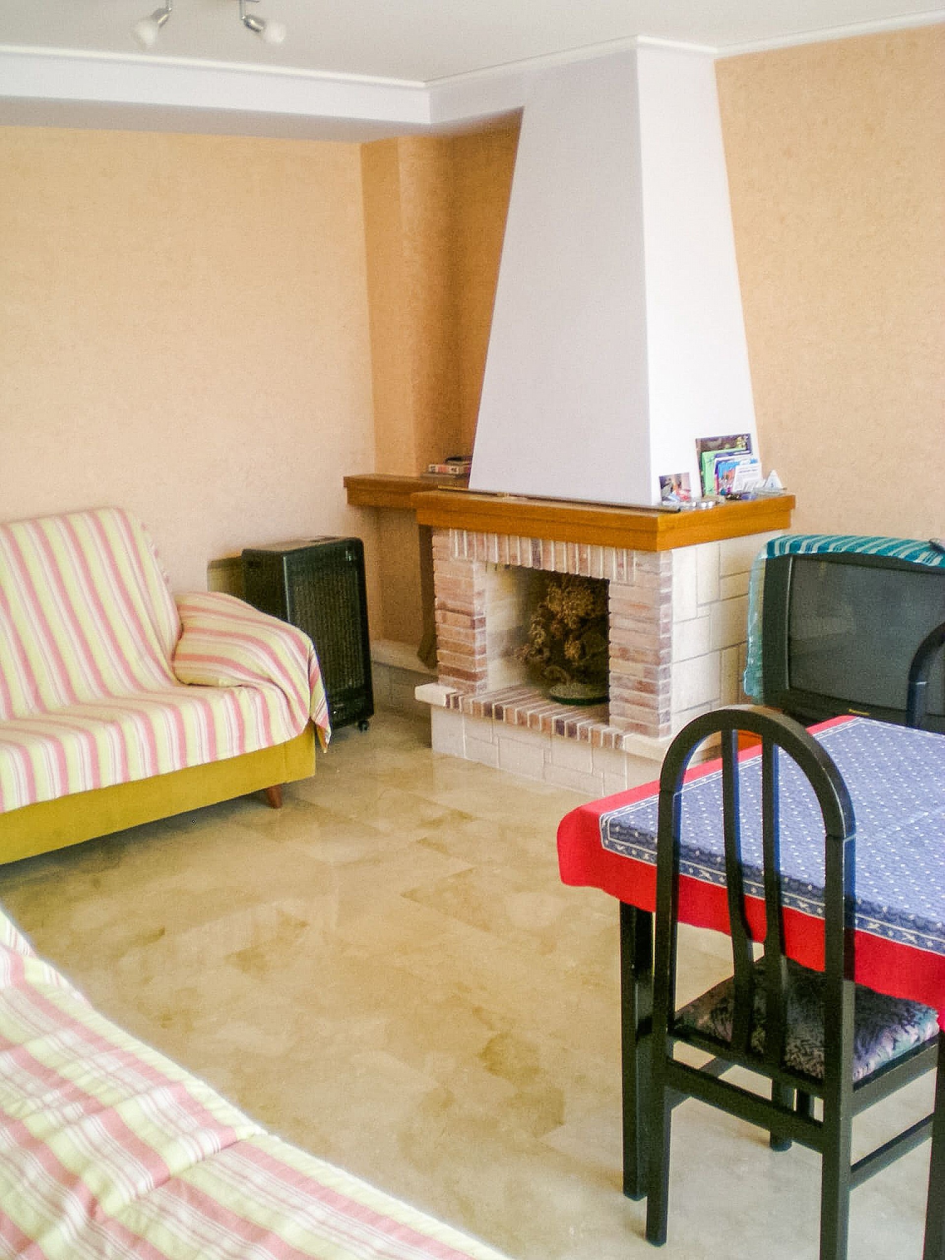 Resale - 3 Bedroom 2 Bathroom Semi-detached in Hondón de las Nieves - - Alicante Resale - 3 Bedroom 2 Bathroom Semi-detached in Hondón de las Nieves - - Alicante
