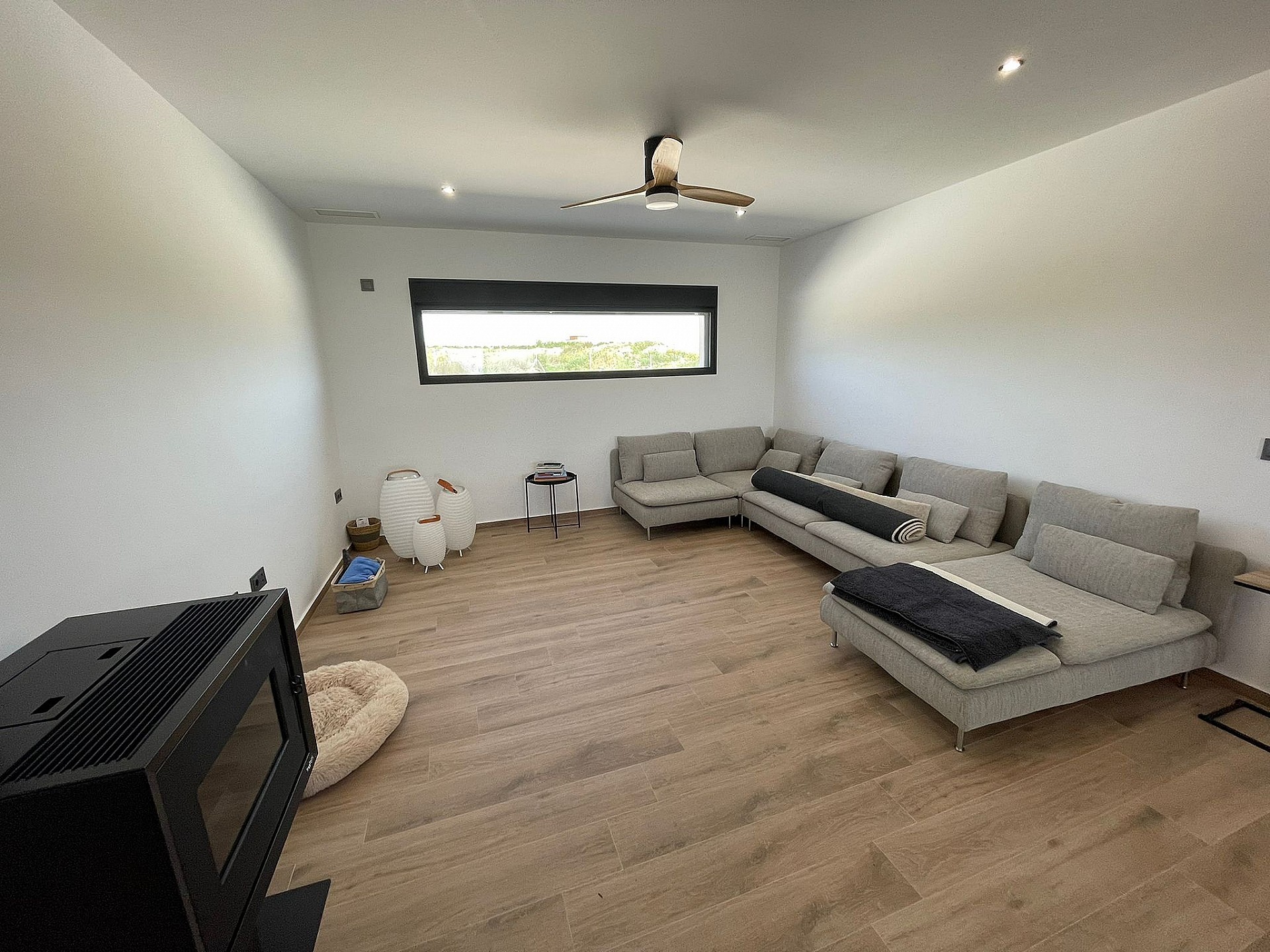 Resale - 4 Bedroom 2 Bathroom Villa in Aspe - - Alicante Resale - 4 Bedroom 2 Bathroom Villa in Aspe - - Alicante