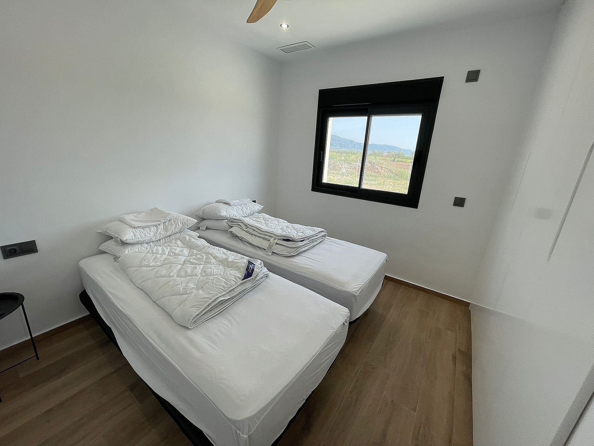 Resale - 4 Bedroom 2 Bathroom Villa in Aspe - - Alicante Resale - 4 Bedroom 2 Bathroom Villa in Aspe - - Alicante