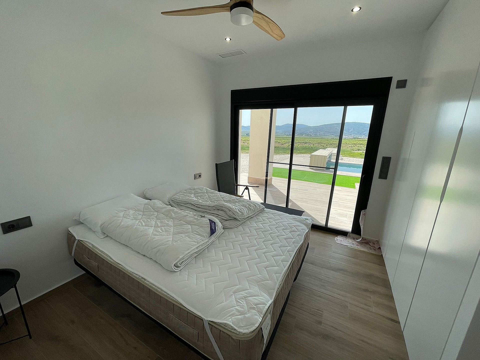 Resale - 4 Bedroom 2 Bathroom Villa in Aspe - - Alicante Resale - 4 Bedroom 2 Bathroom Villa in Aspe - - Alicante