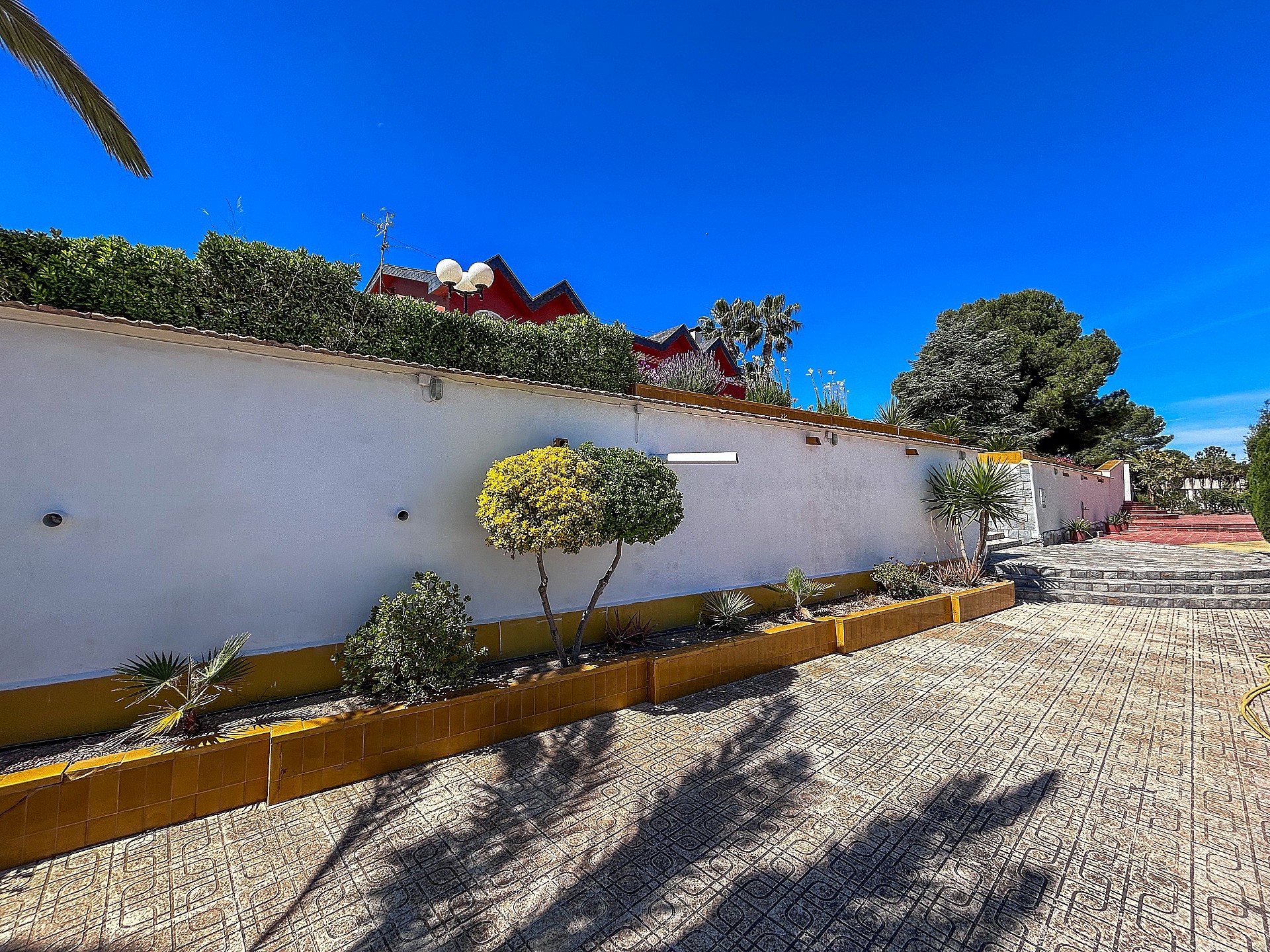 Resale - 6 Bedroom 4 Bathroom Villa in Monovar - - Alicante Resale - 6 Bedroom 4 Bathroom Villa in Monovar - - Alicante