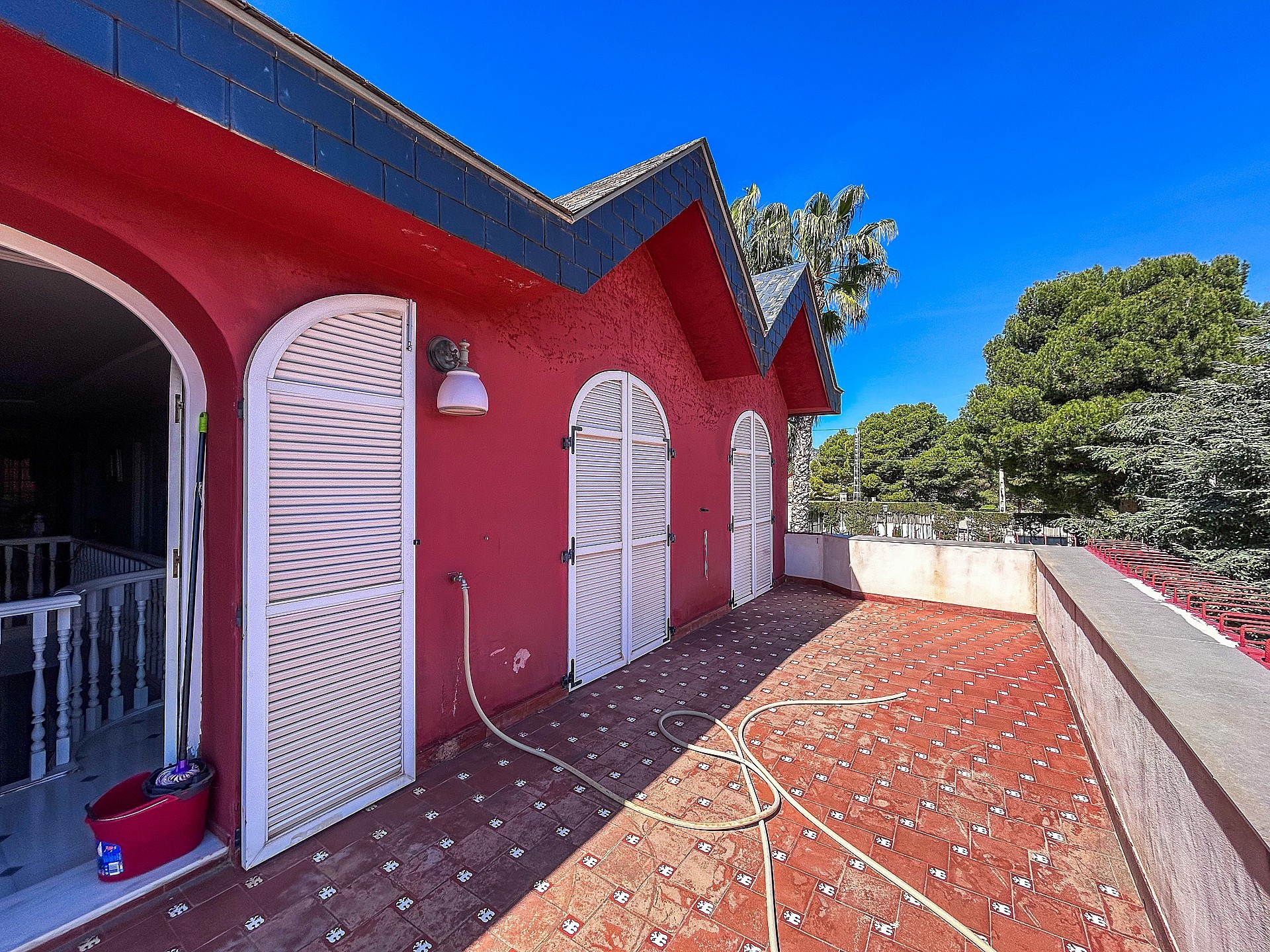 Resale - 6 Bedroom 4 Bathroom Villa in Monovar - - Alicante Resale - 6 Bedroom 4 Bathroom Villa in Monovar - - Alicante