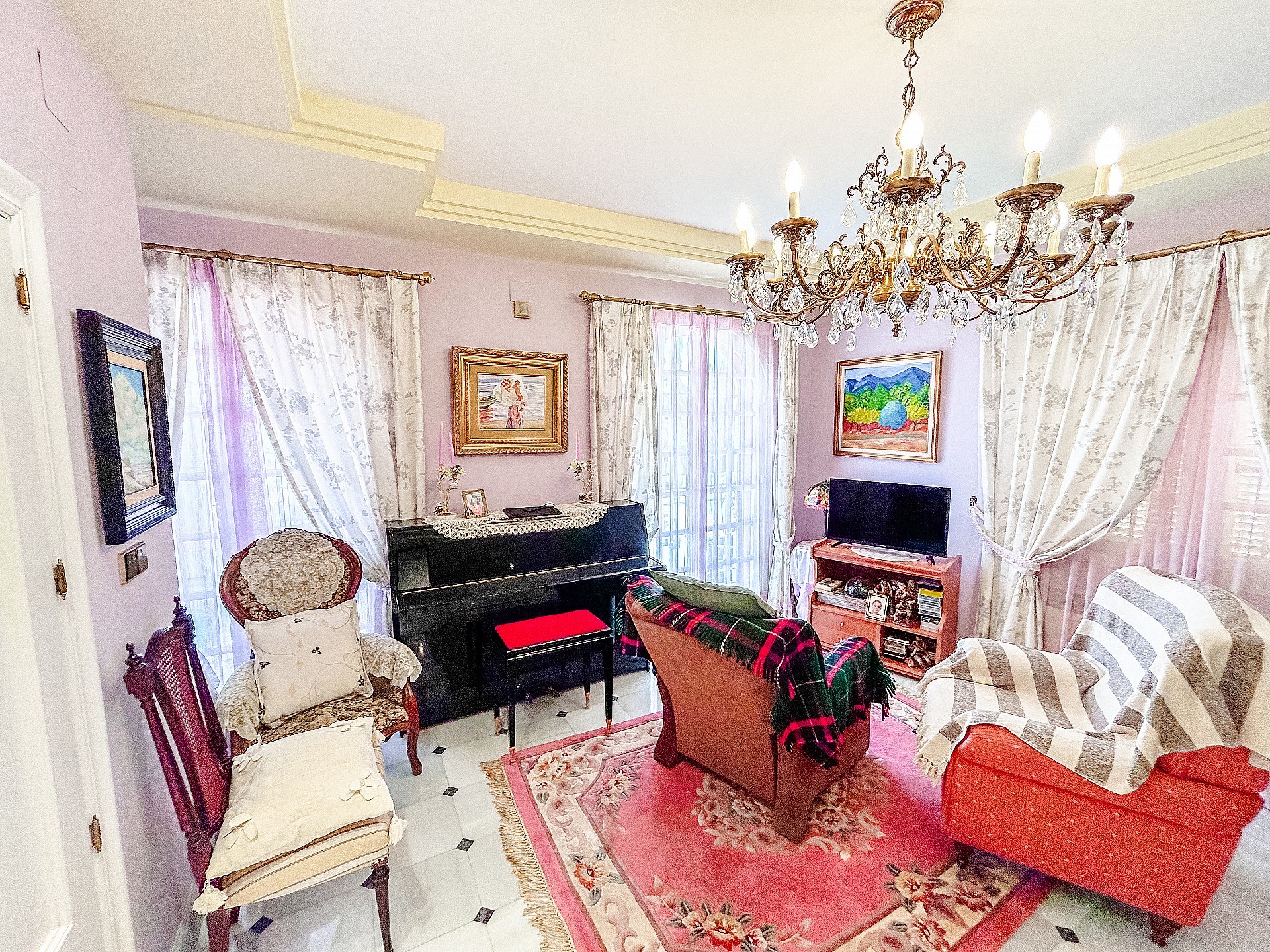 Resale - 6 Bedroom 4 Bathroom Villa in Monovar - - Alicante Resale - 6 Bedroom 4 Bathroom Villa in Monovar - - Alicante