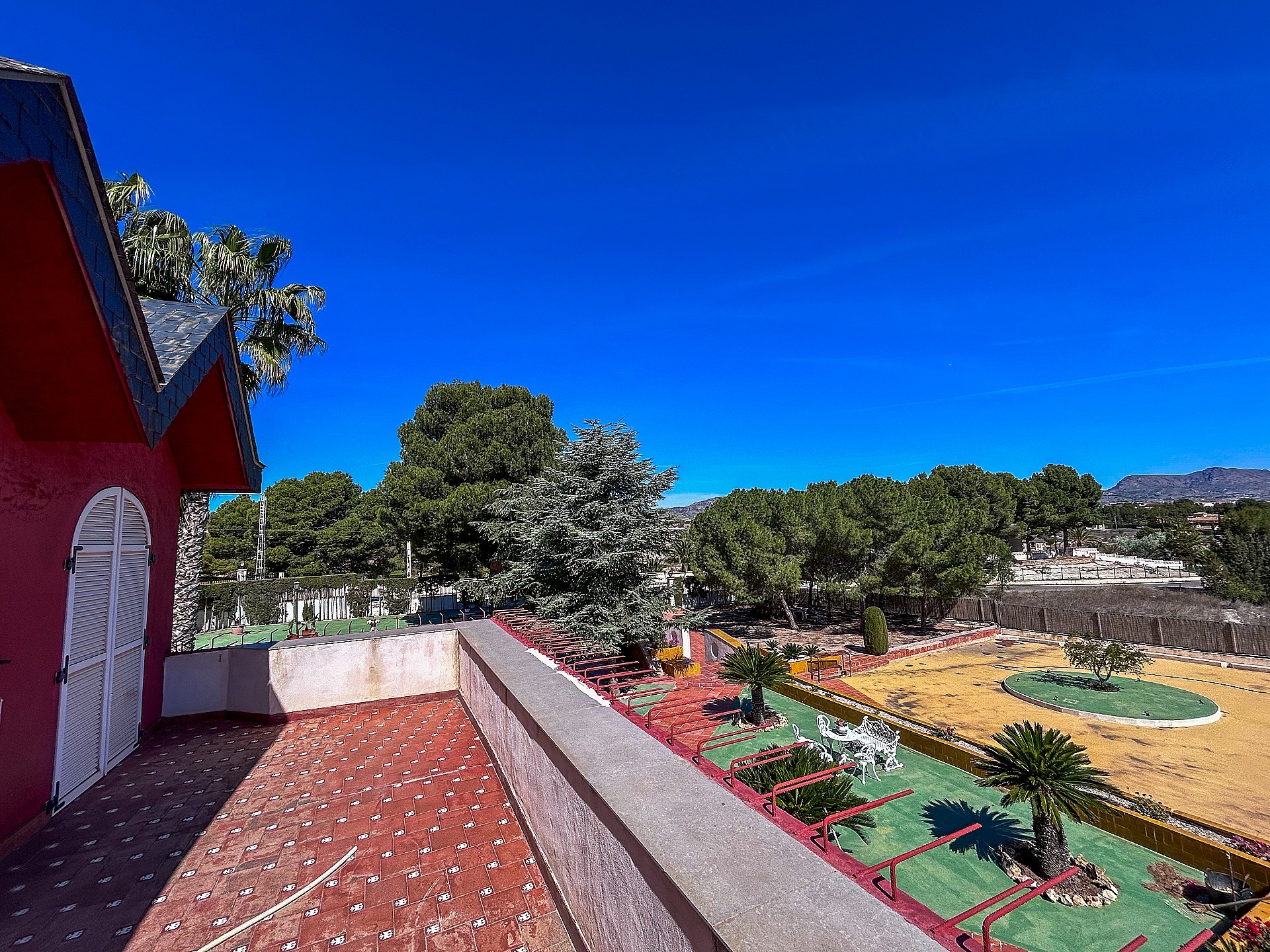 Resale - 6 Bedroom 4 Bathroom Villa in Monovar - - Alicante Resale - 6 Bedroom 4 Bathroom Villa in Monovar - - Alicante