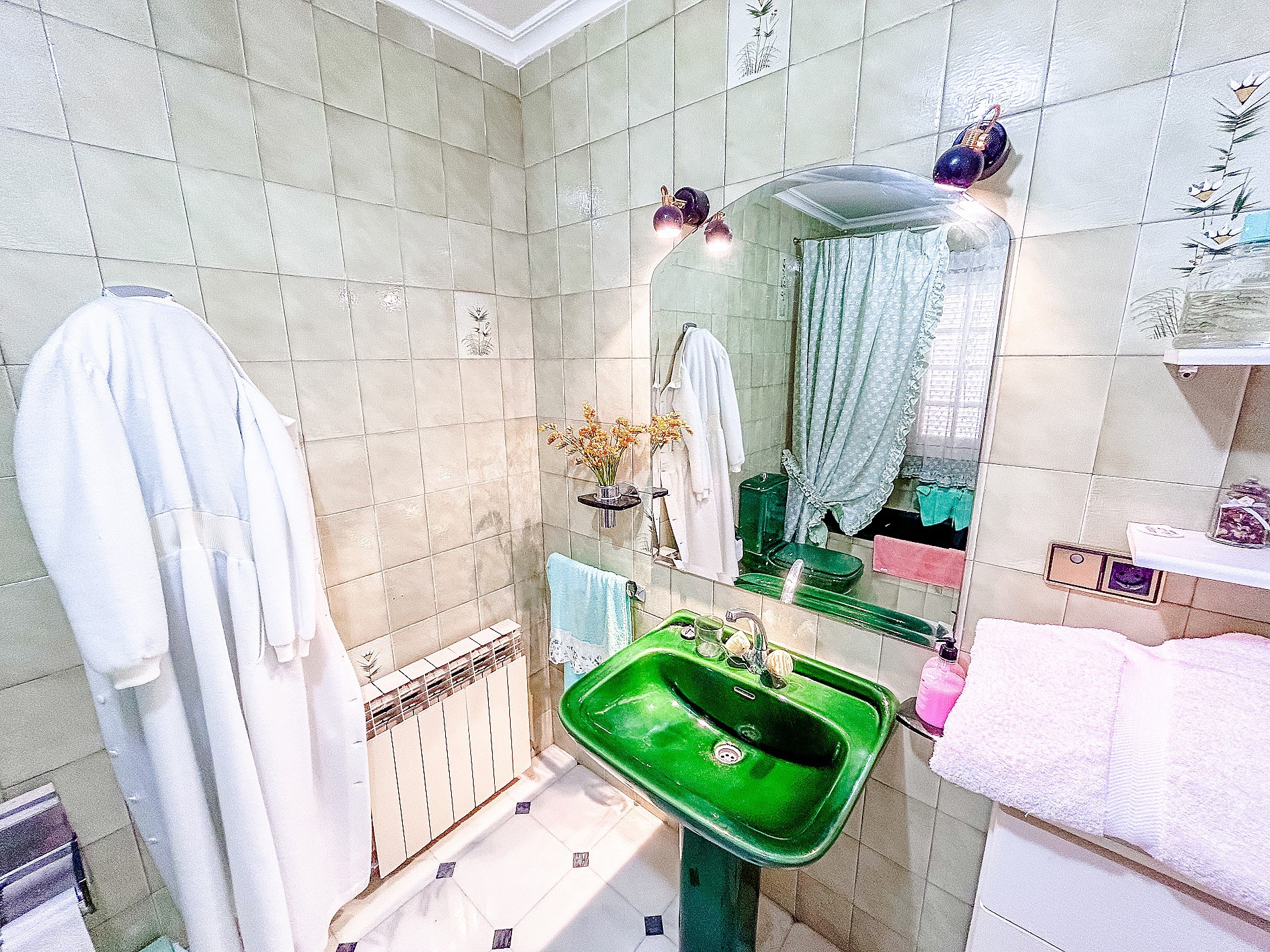 Resale - 6 Bedroom 4 Bathroom Villa in Monovar - - Alicante Resale - 6 Bedroom 4 Bathroom Villa in Monovar - - Alicante