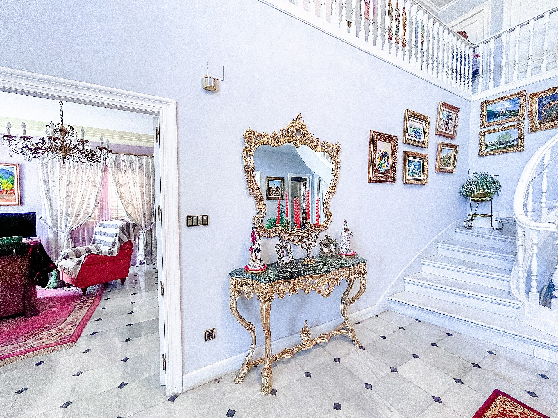Resale - 6 Bedroom 4 Bathroom Villa in Monovar - - Alicante Resale - 6 Bedroom 4 Bathroom Villa in Monovar - - Alicante