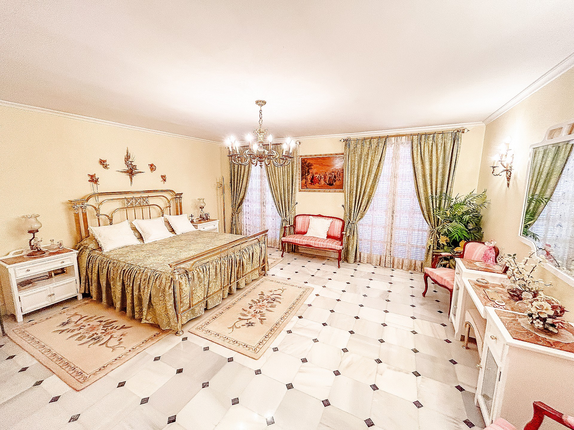 Resale - 6 Bedroom 4 Bathroom Villa in Monovar - - Alicante Resale - 6 Bedroom 4 Bathroom Villa in Monovar - - Alicante
