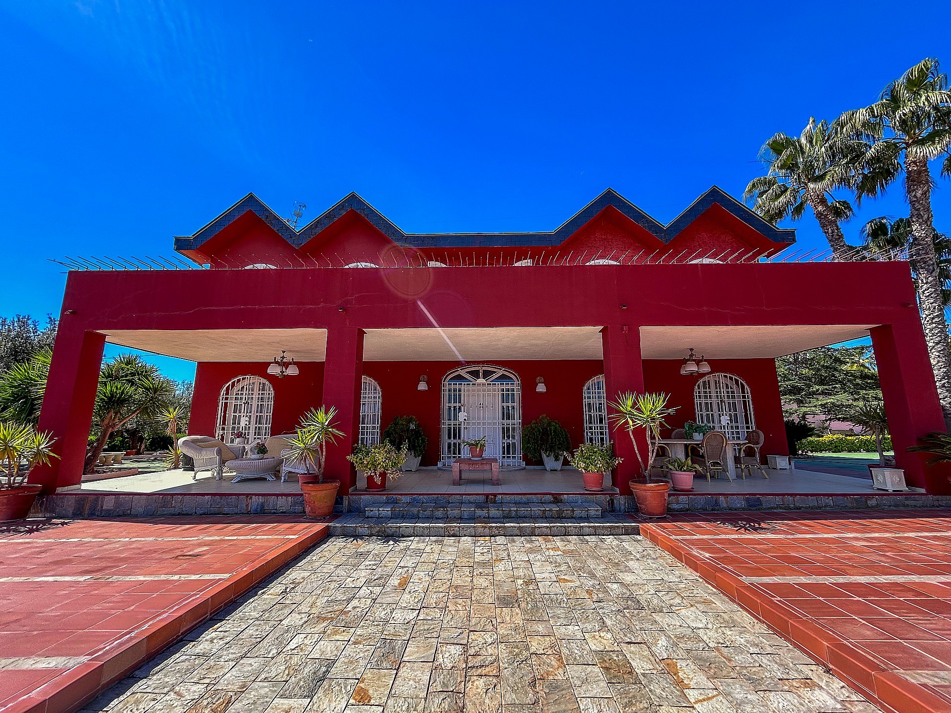Resale - 6 Bedroom 4 Bathroom Villa in Monovar - - Alicante Resale - 6 Bedroom 4 Bathroom Villa in Monovar - - Alicante