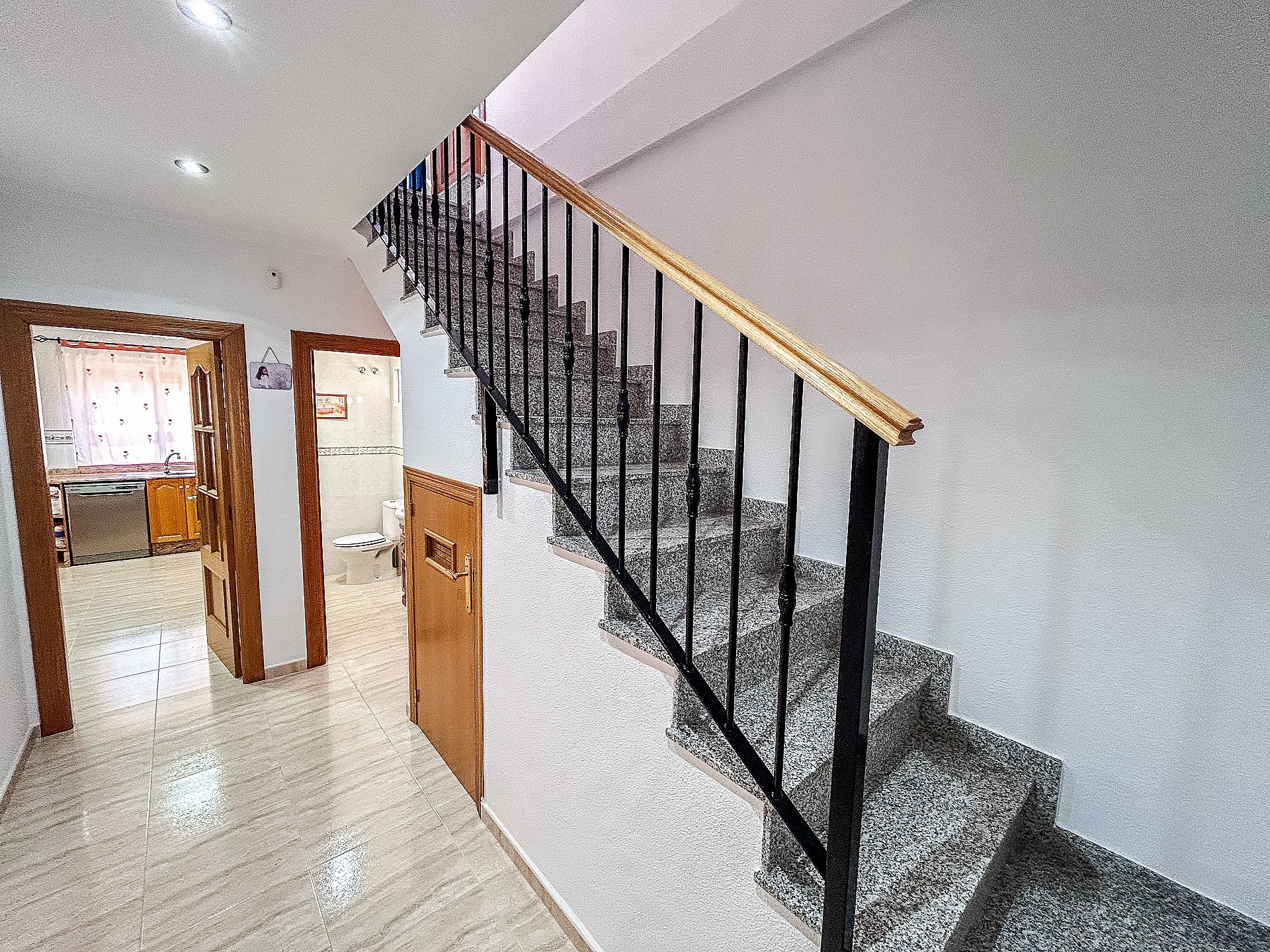 Resale - 3 Bedroom 3 Bathroom Semi-detached in Hondón de los Frailes - - Alicante Resale - 3 Bedroom 3 Bathroom Semi-detached in Hondón de los Frailes - - Alicante