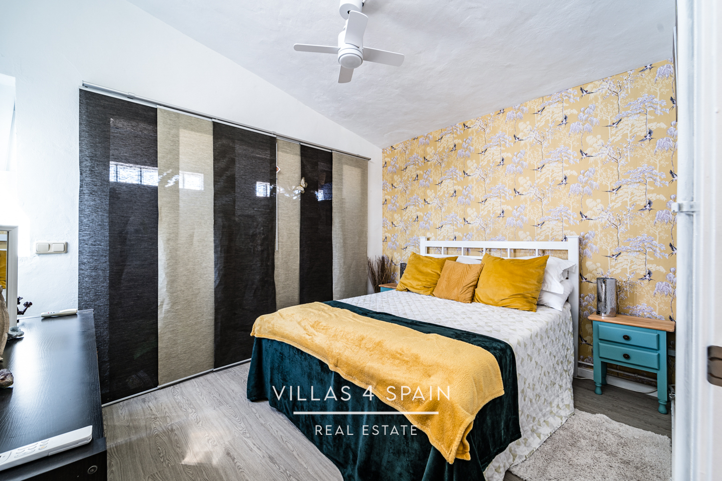 Resale - 4 bedroom 2 bathroom villa with private pool and garden in La Florida - calle venus - Alicante Resale - 4 bedroom 2 bathroom villa with private pool and garden in La Florida - calle venus - Alicante
