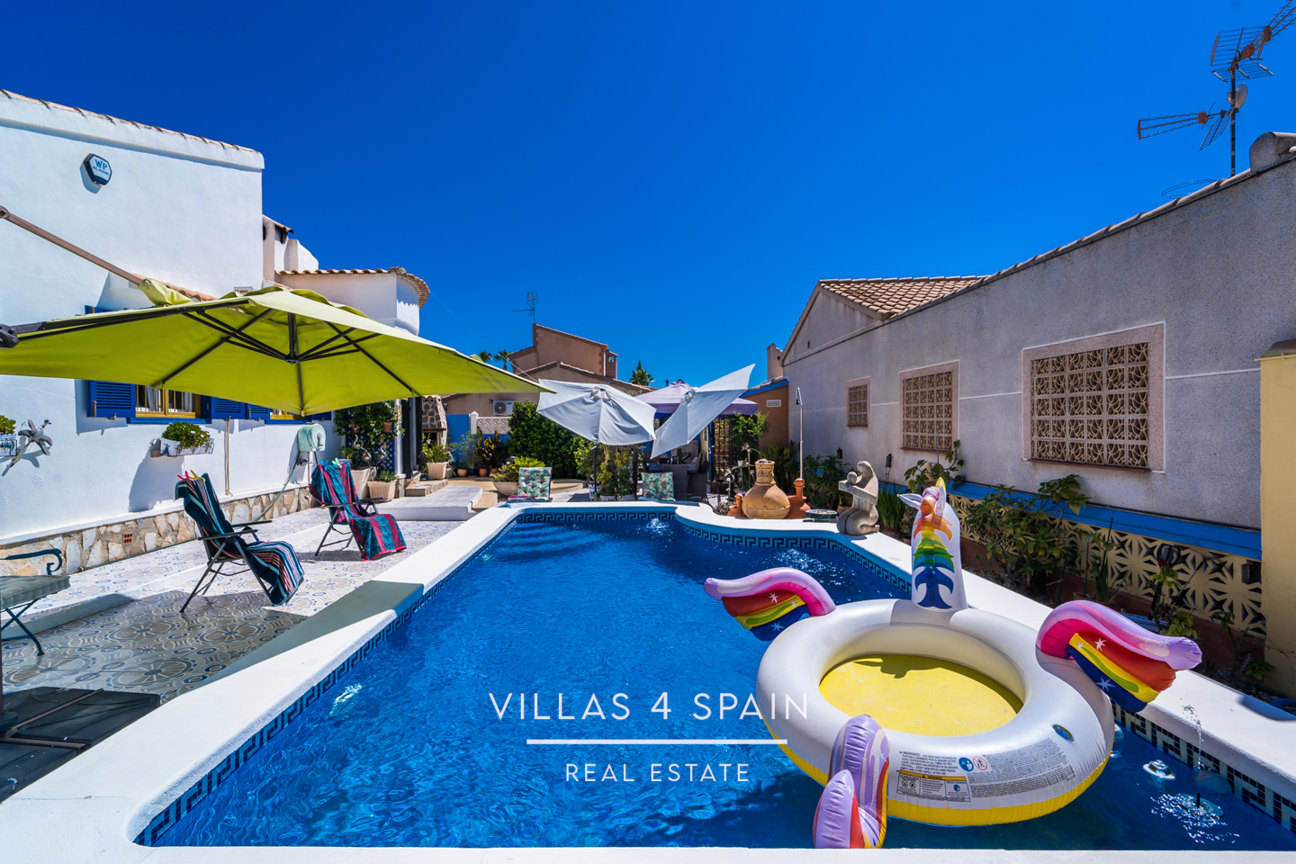 Resale - 4 bedroom 2 bathroom villa with private pool and garden in La Florida - calle venus - Alicante Resale - 4 bedroom 2 bathroom villa with private pool and garden in La Florida - calle venus - Alicante