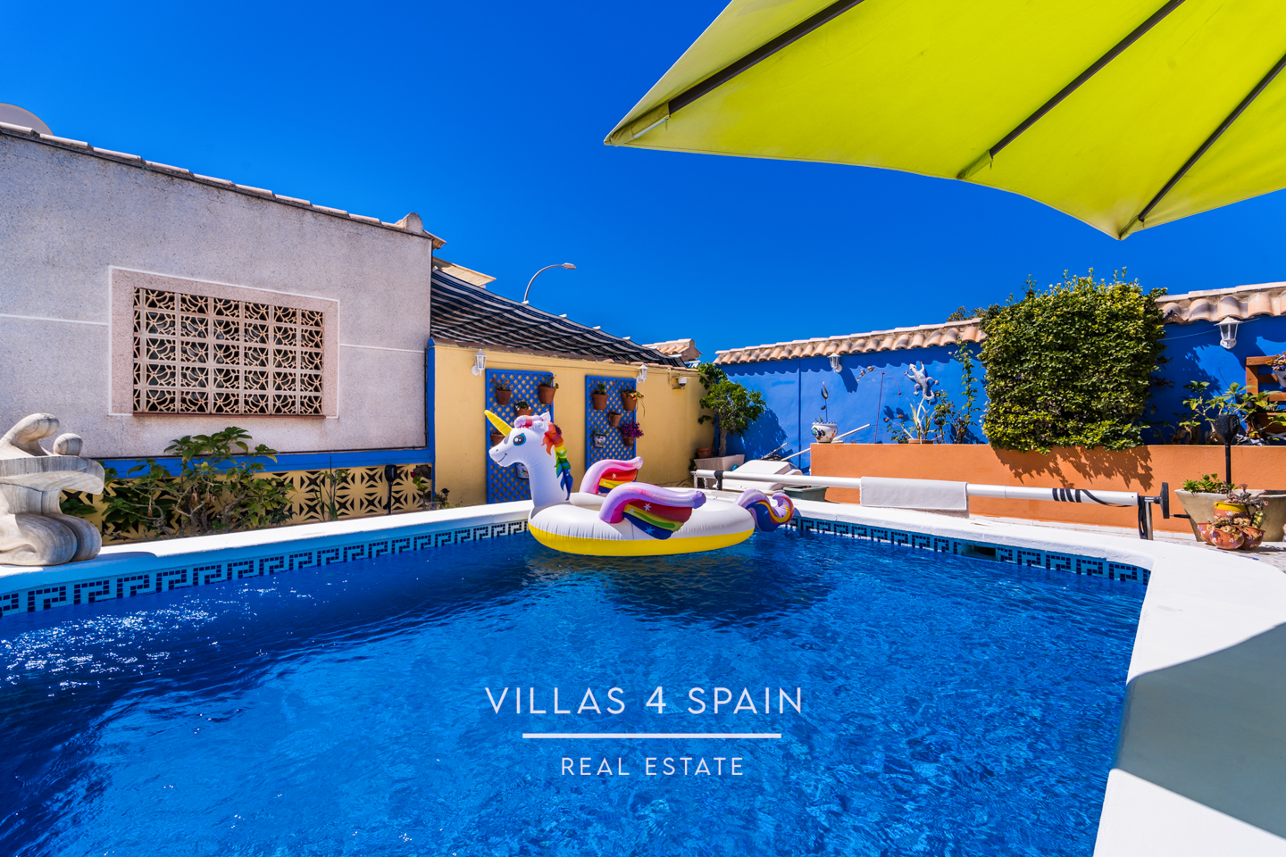 Resale - 4 bedroom 2 bathroom villa with private pool and garden in La Florida - calle venus - Alicante Resale - 4 bedroom 2 bathroom villa with private pool and garden in La Florida - calle venus - Alicante