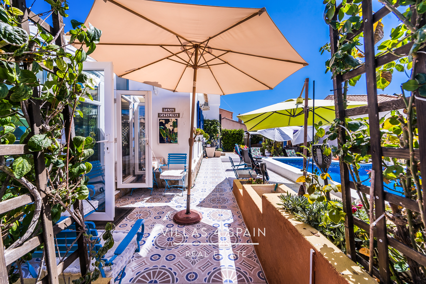 Resale - 4 bedroom 2 bathroom villa with private pool and garden in La Florida - calle venus - Alicante Resale - 4 bedroom 2 bathroom villa with private pool and garden in La Florida - calle venus - Alicante