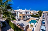V4S2695, 5 Bedroom 3 Bathroom Detached Modern villa in La Zenia 