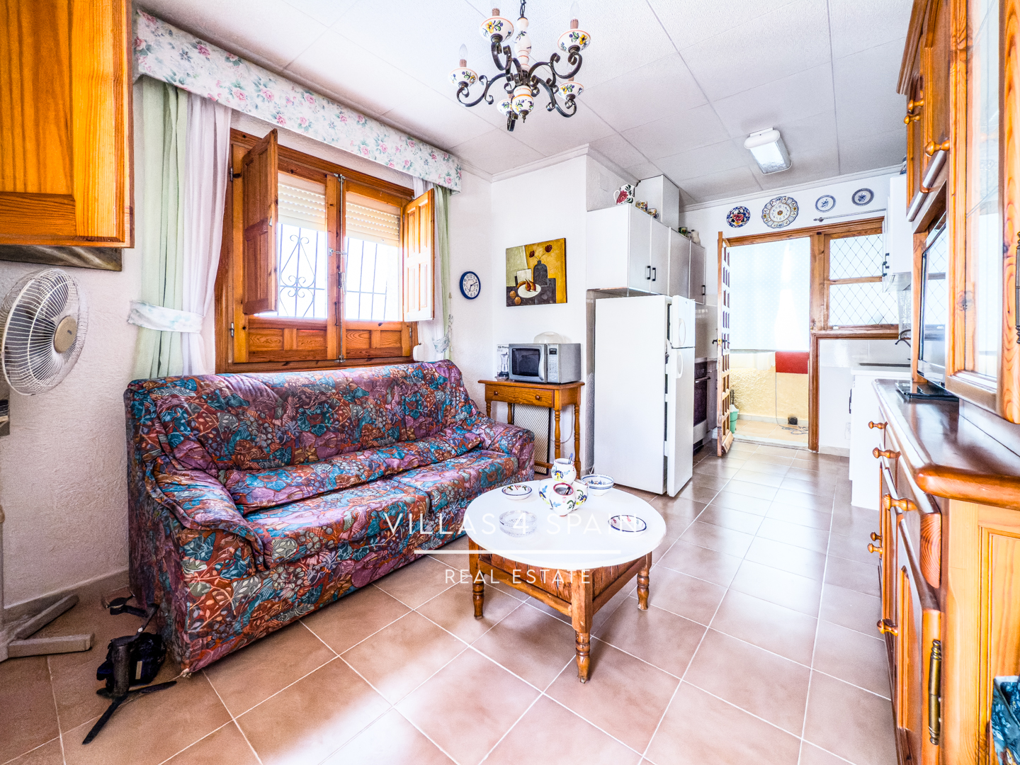 Resale - 4 Bedroom 2 Bathroom villa with private pool and large plot in La Marina - calle alicante - Alicante Resale - 4 Bedroom 2 Bathroom villa with private pool and large plot in La Marina - calle alicante - Alicante