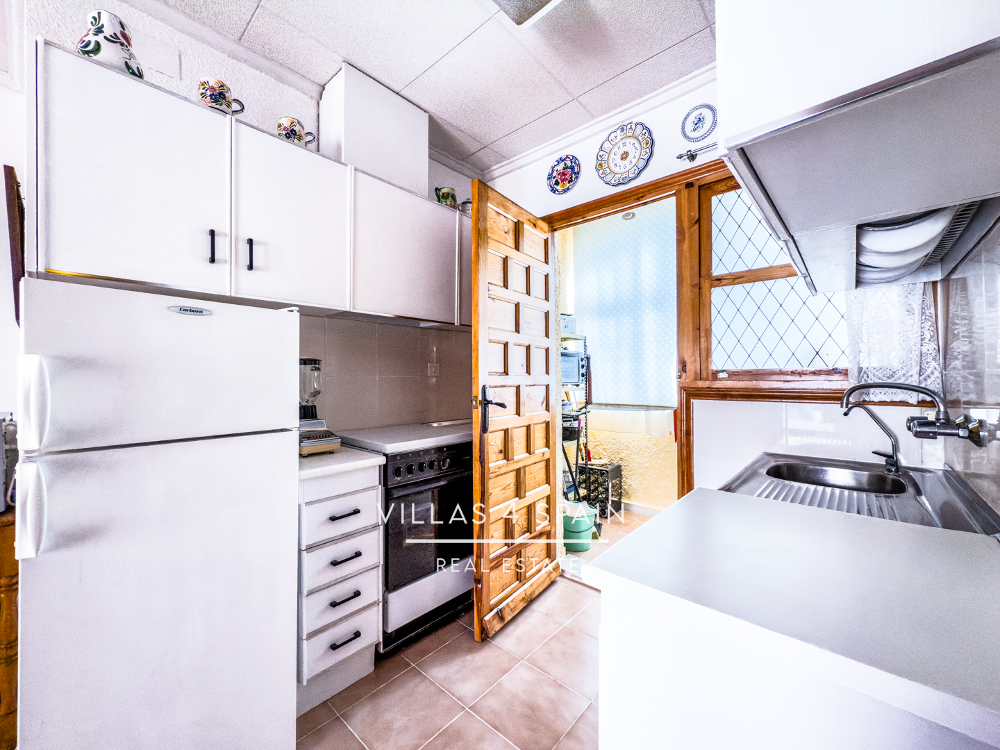 Resale - 4 Bedroom 2 Bathroom villa with private pool and large plot in La Marina - calle alicante - Alicante Resale - 4 Bedroom 2 Bathroom villa with private pool and large plot in La Marina - calle alicante - Alicante