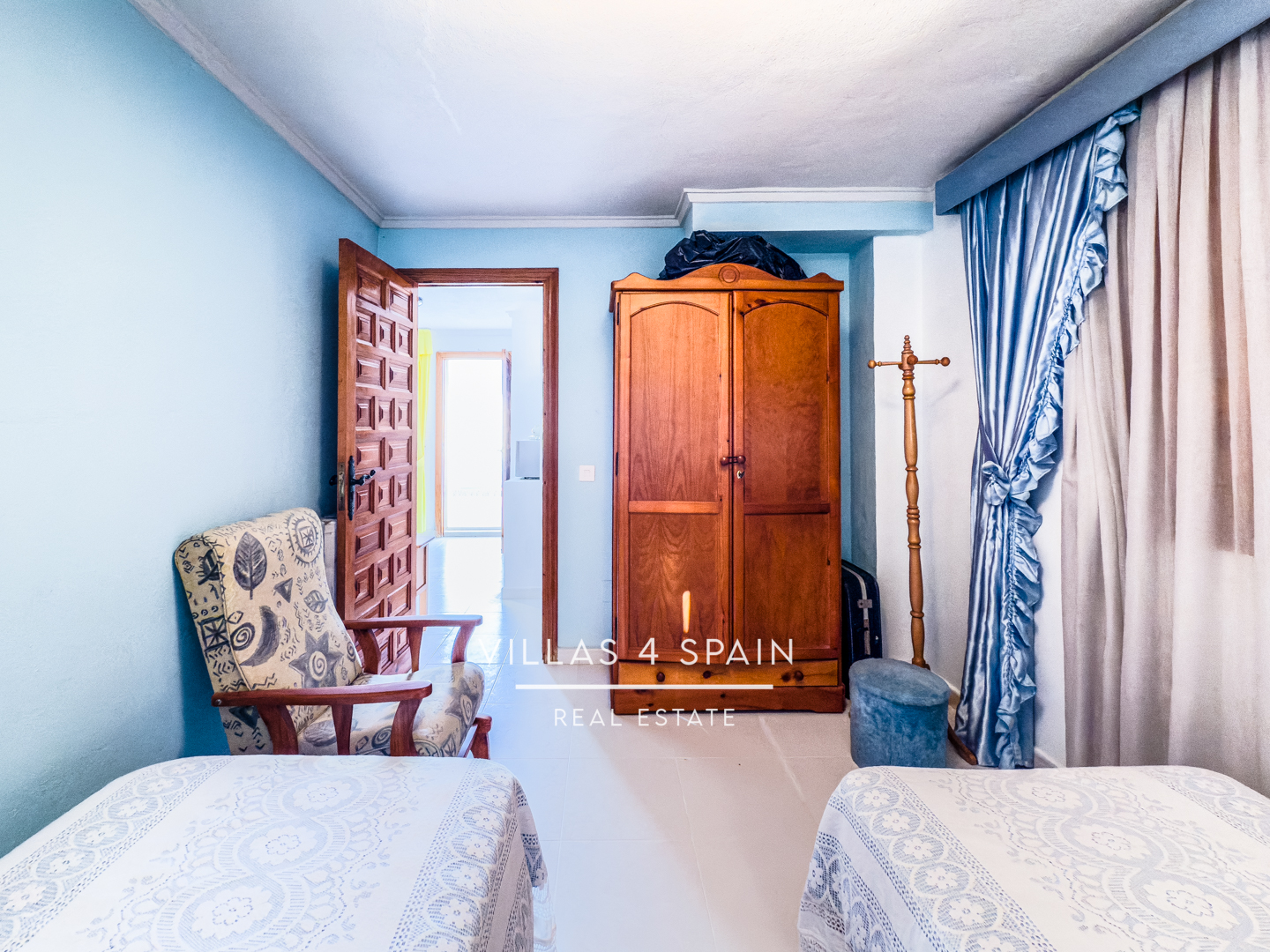Resale - 4 Bedroom 2 Bathroom villa with private pool and large plot in La Marina - calle alicante - Alicante Resale - 4 Bedroom 2 Bathroom villa with private pool and large plot in La Marina - calle alicante - Alicante