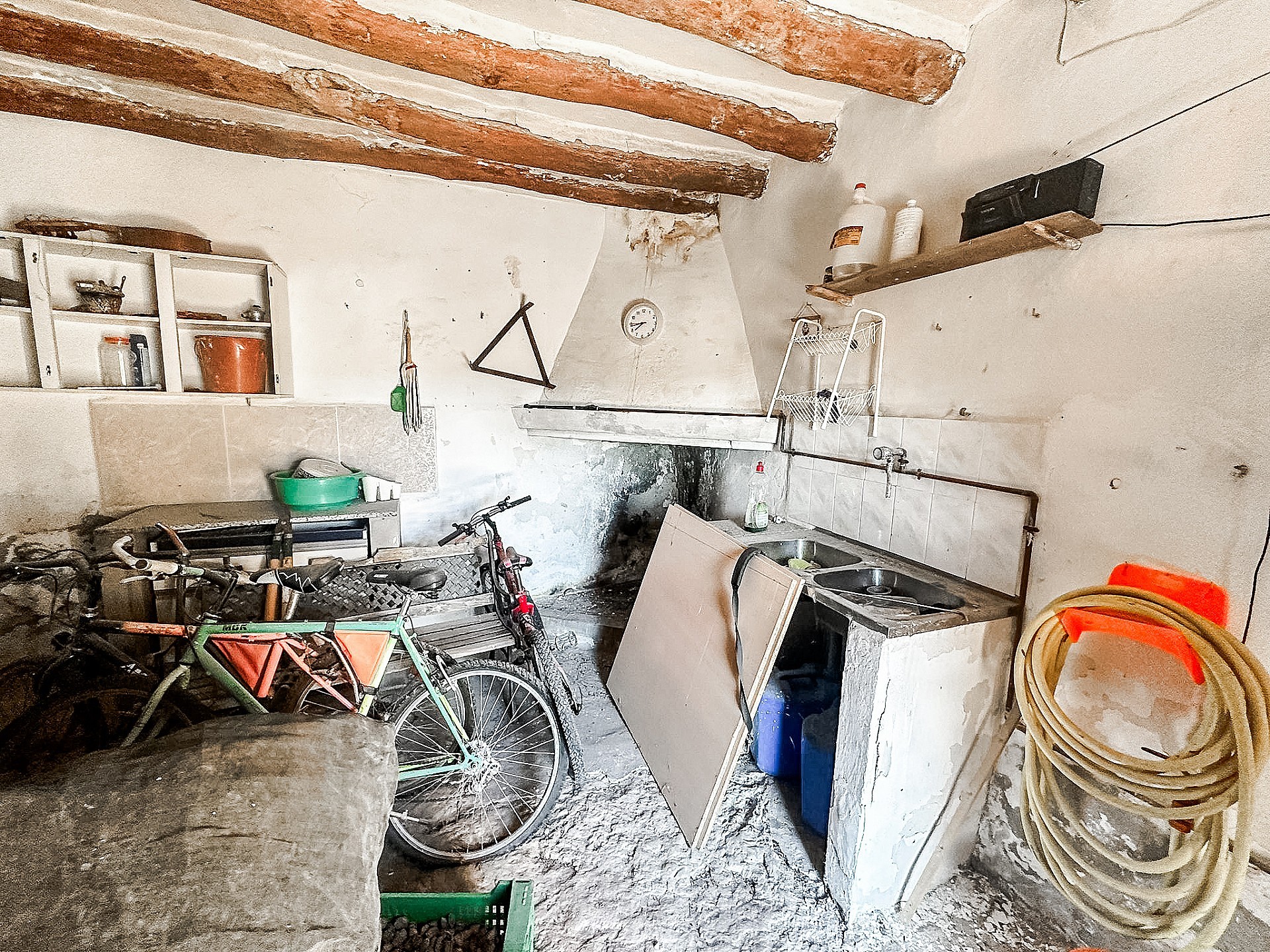 Sold - 5 Bedroom 2 Bathroom Townhouse in Pinoso - - Alicante Sold - 5 Bedroom 2 Bathroom Townhouse in Pinoso - - Alicante