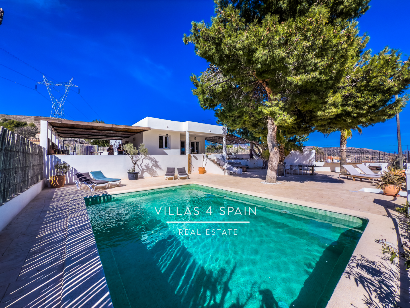 8/9 Bed 5 Bath Multi-Home Estate with 2 Pools in La Romana Alicante