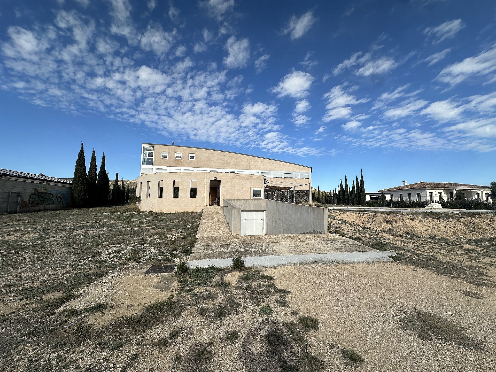 Resale - 6 Bedroom 4 Bathroom Villa in Yecla - - Murcia Resale - 6 Bedroom 4 Bathroom Villa in Yecla - - Murcia
