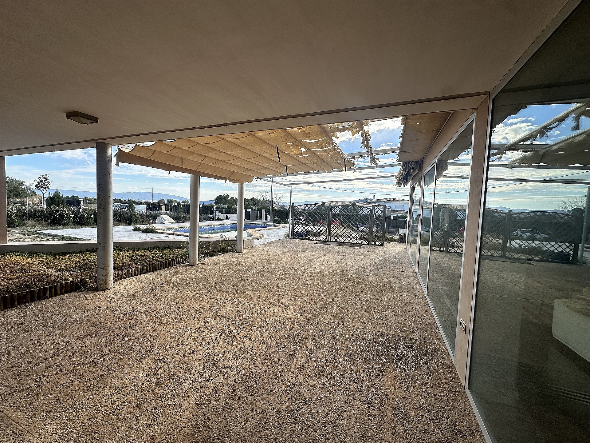 Resale - 6 Bedroom 4 Bathroom Villa in Yecla - - Murcia Resale - 6 Bedroom 4 Bathroom Villa in Yecla - - Murcia