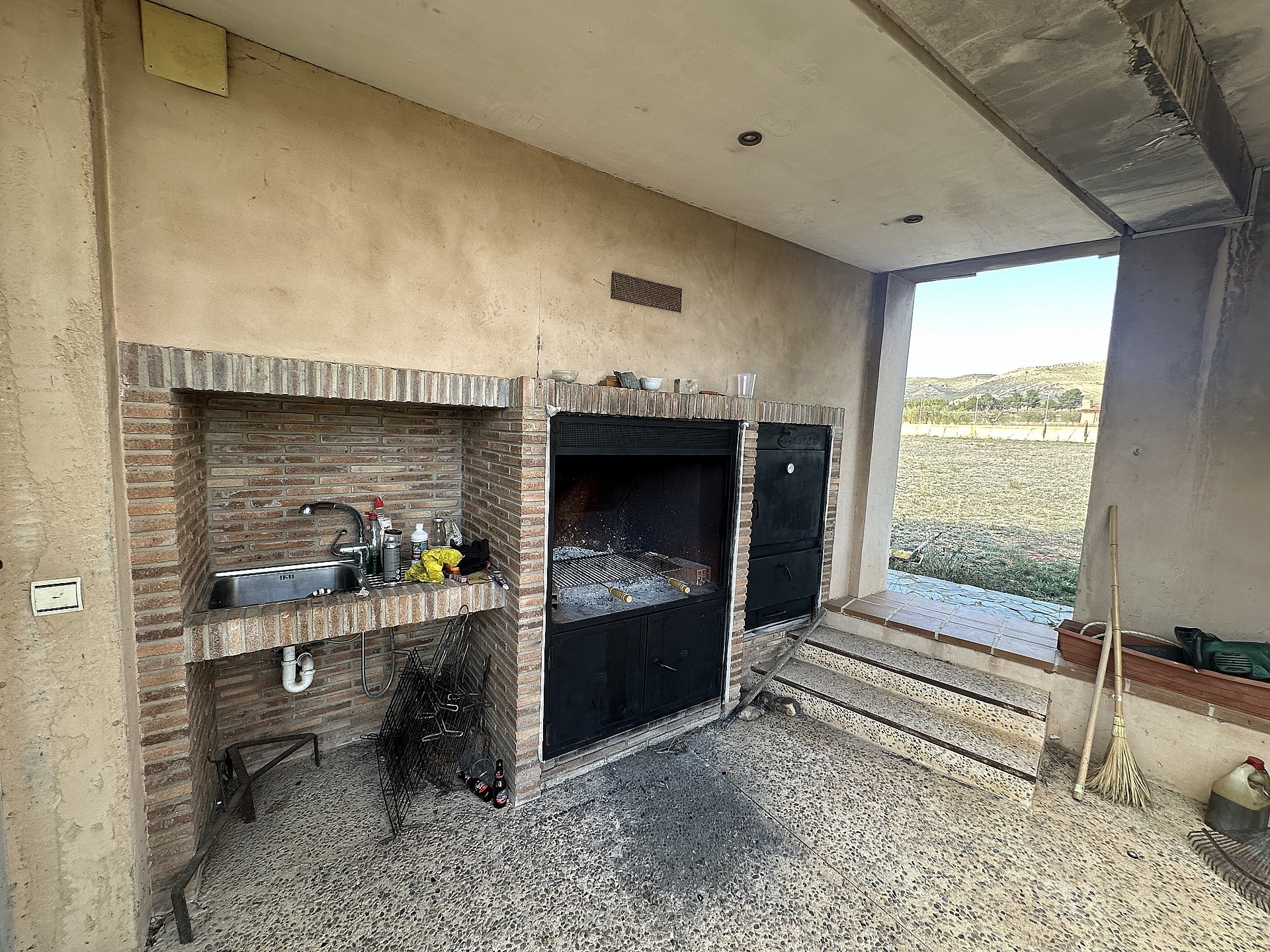 Resale - 6 Bedroom 4 Bathroom Villa in Yecla - - Murcia Resale - 6 Bedroom 4 Bathroom Villa in Yecla - - Murcia