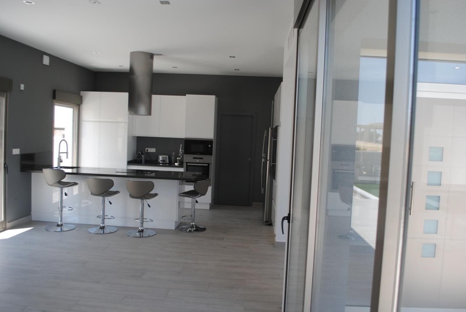 Resale - 3 Bedroom 2 Bathroom Villa in Pinoso - - Alicante Resale - 3 Bedroom 2 Bathroom Villa in Pinoso - - Alicante